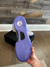 Load image into Gallery viewer, Nike Kobe 8 Protro Court Purple Sz 12
