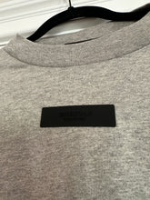 Load image into Gallery viewer, Essentials Long Sleeve Sz S
