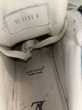 Load image into Gallery viewer, LOUIS VUITTON Trainer Low-Top Purple/Blue FITS LIKE US 9.5-10