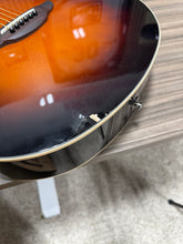 Load image into Gallery viewer, Yamaha APX600 OVS Thin Body Acoustic-Electric Guitar, Old Violin Sunburst

