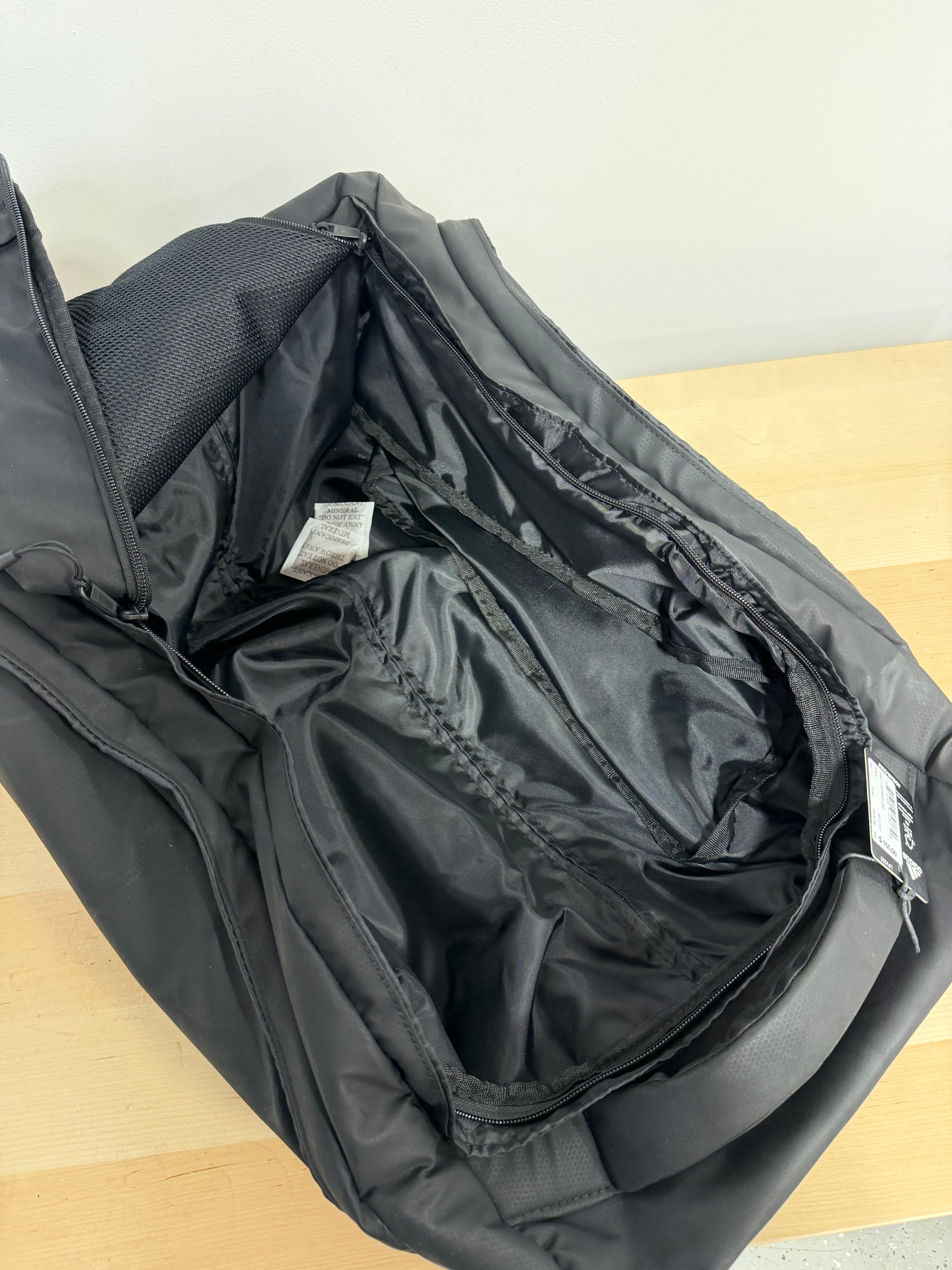 Adidas Duel 21-Inch Wheel Bag