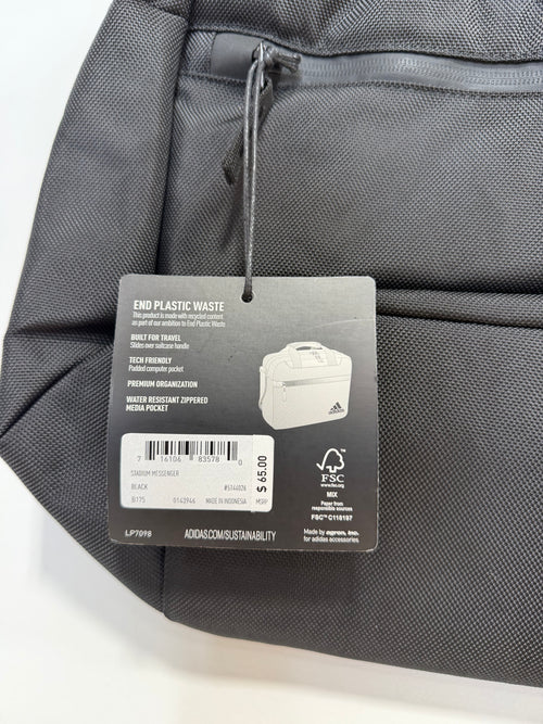 Adidas Stadium Messenger