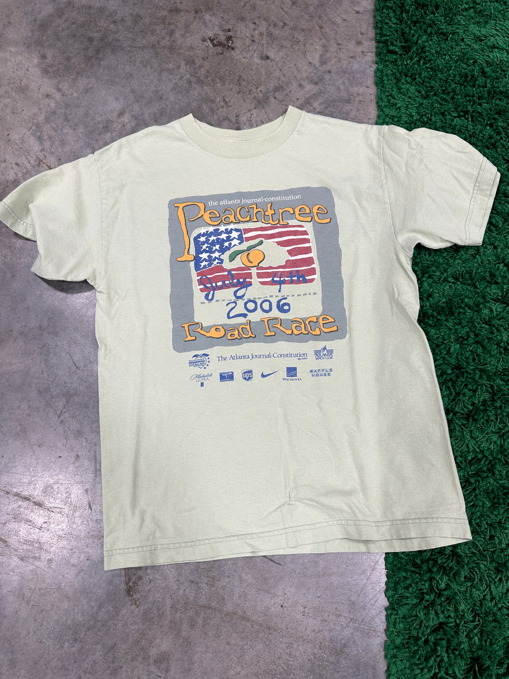 Vintage Peachtree Rd Race 2006 T-Shirt Sz M