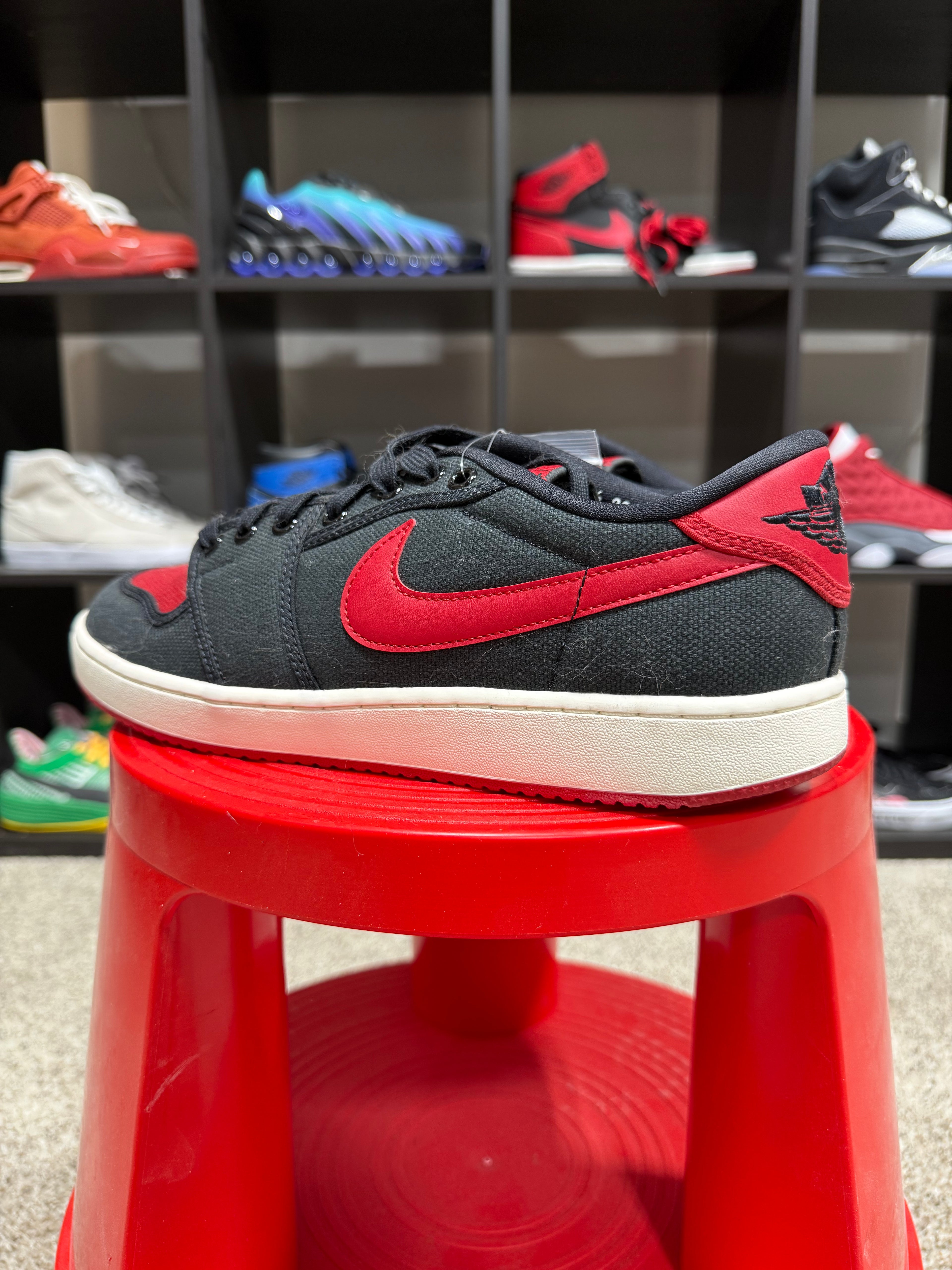 Jordan 1 Low AJKO Bred Sz 10.5 NO BOX
