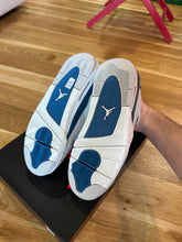 Load image into Gallery viewer, Jordan 4 Retro Military Blue (2024) Sz 5.5Y (GS)
