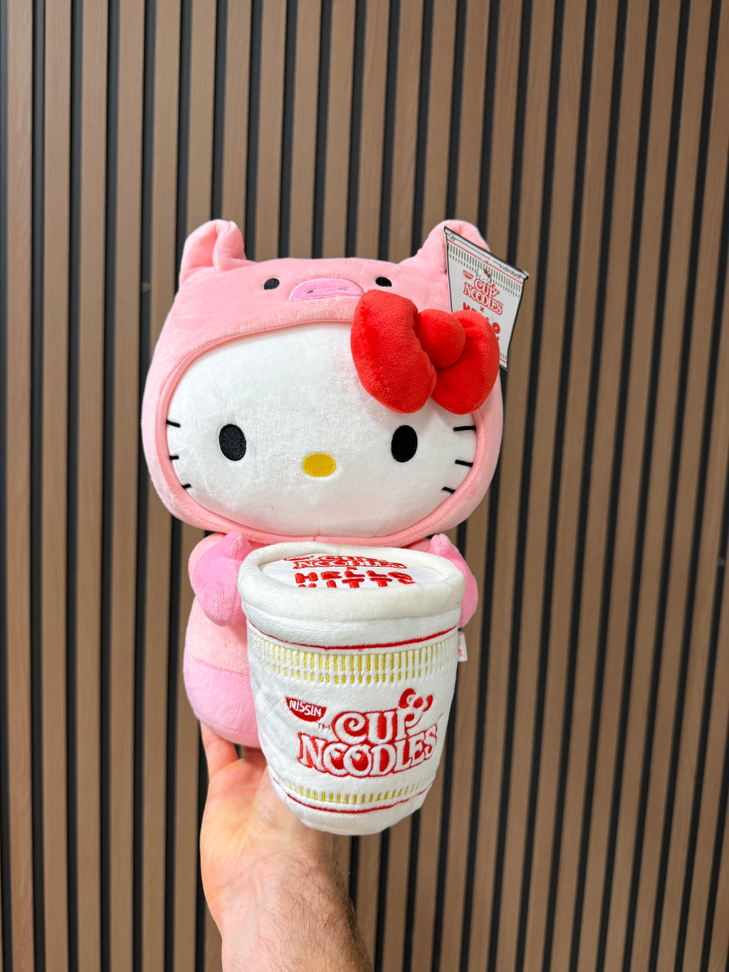 Hello Kitty In Piggy Hoody Nissin Cup Noodle 13" plush w/tags Kidrobot