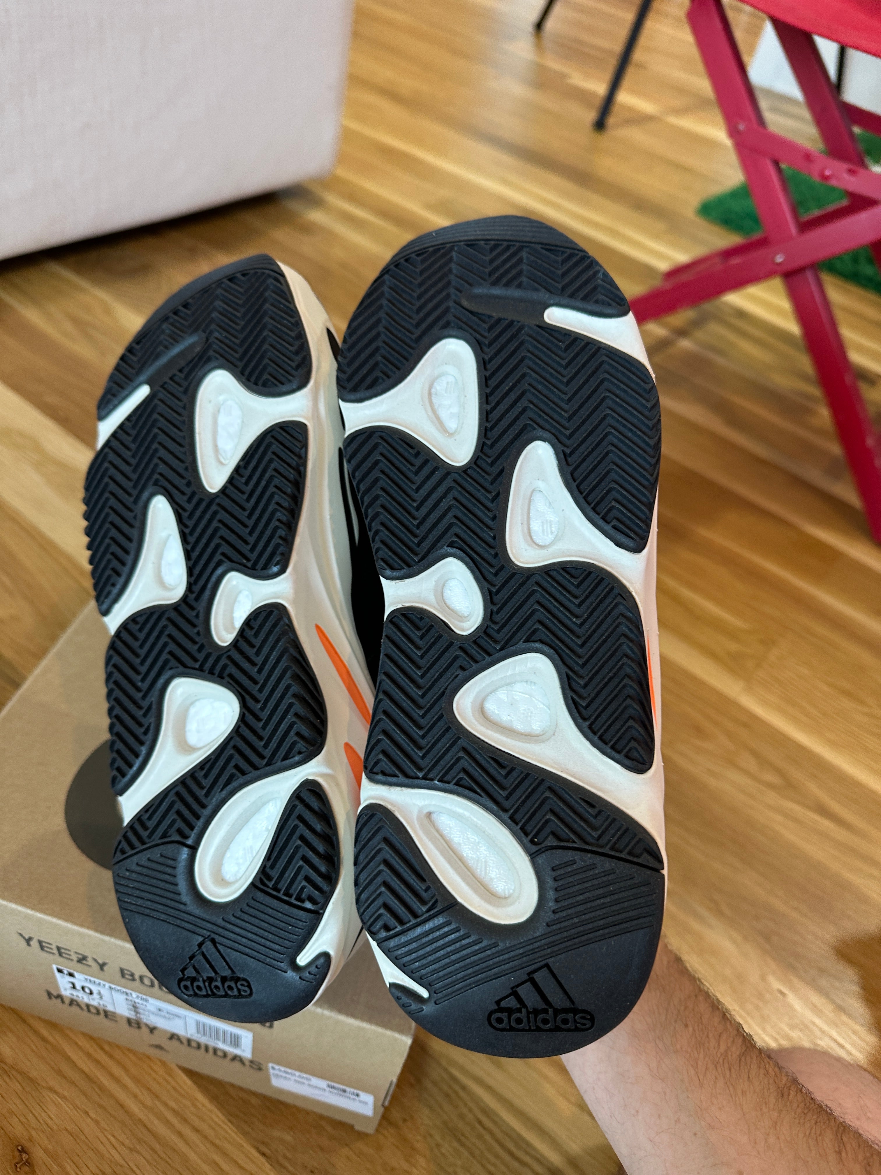 adidas Yeezy Boost 700 Wave Runner Sz 10.5