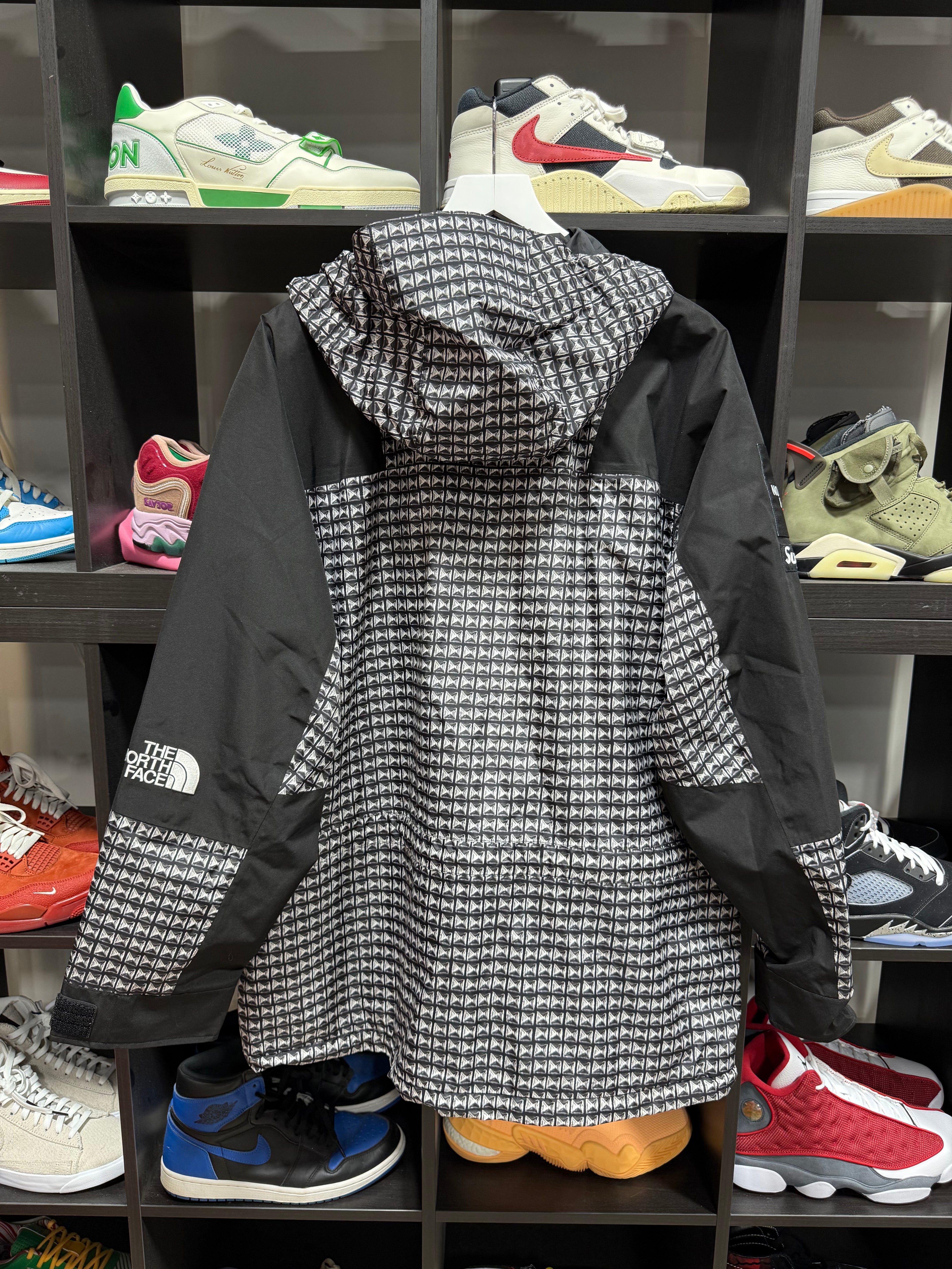 Supreme x The North Face Studded Mountain Light Jacket Sz XL