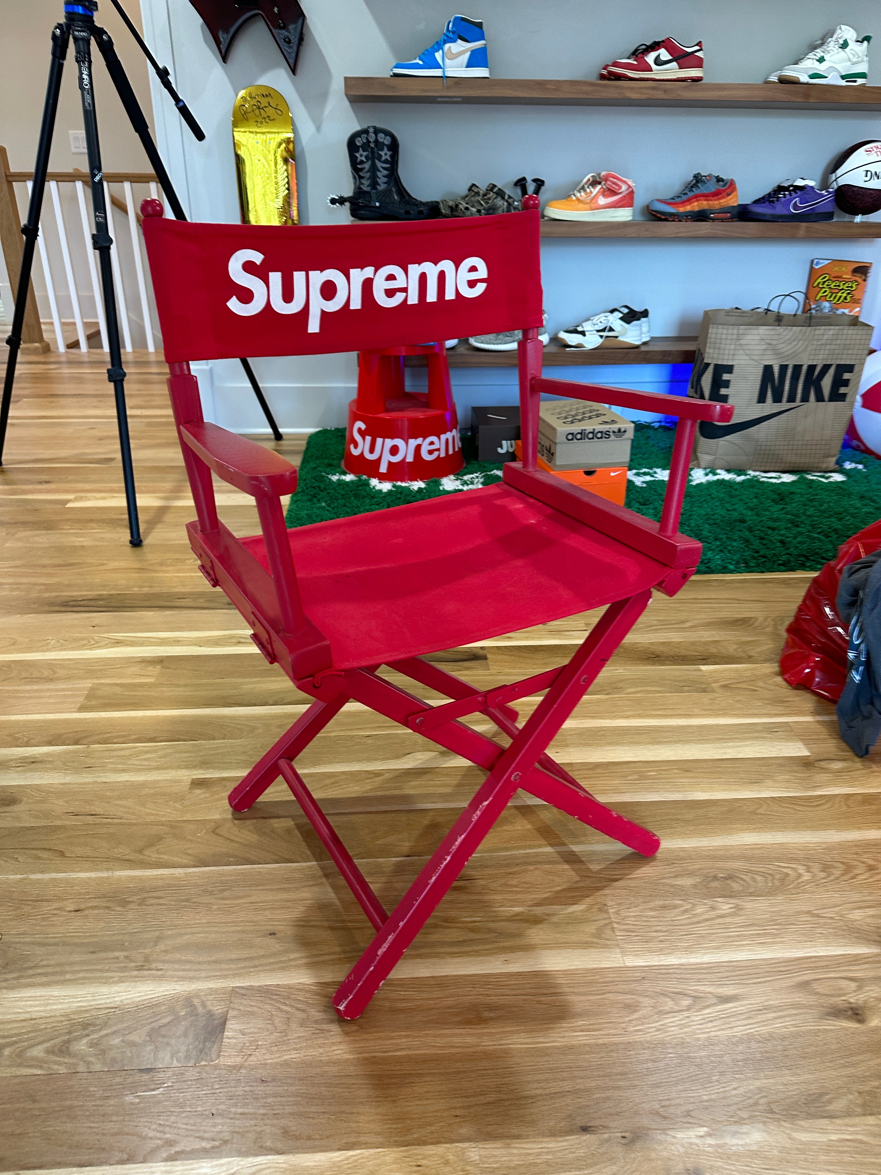Supreme Director's Chair Red