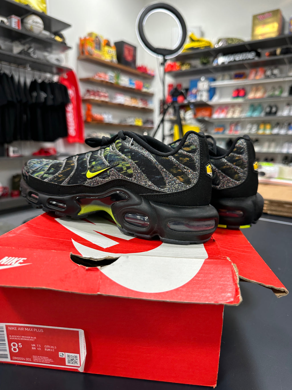 Nike Air Max Plus Sustainable Black Volt Sz 8.5
