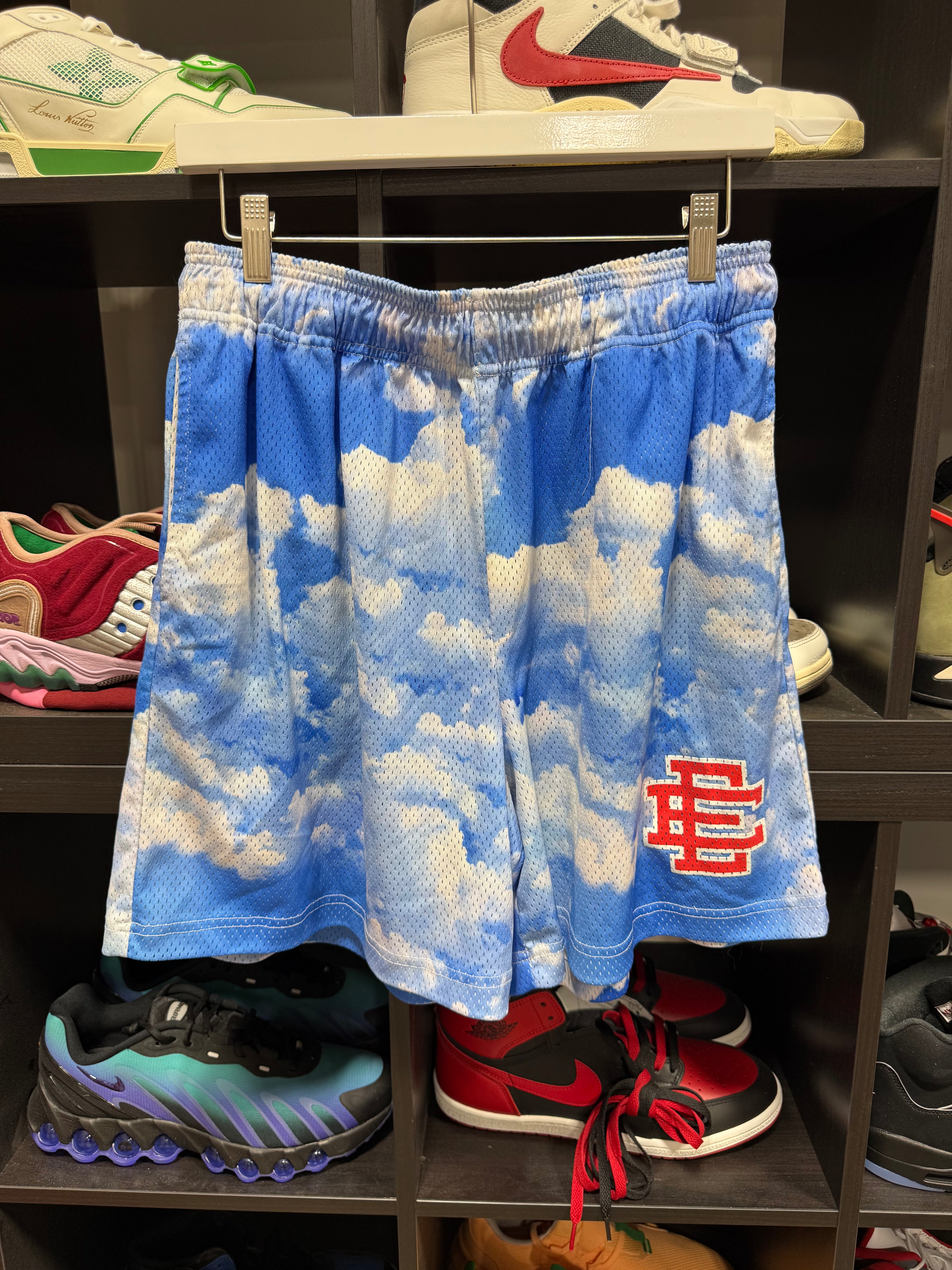 Eric Emanuel Shorts Clouds Sz XL
