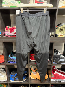 Nike Mens Yoga Pants Sz L