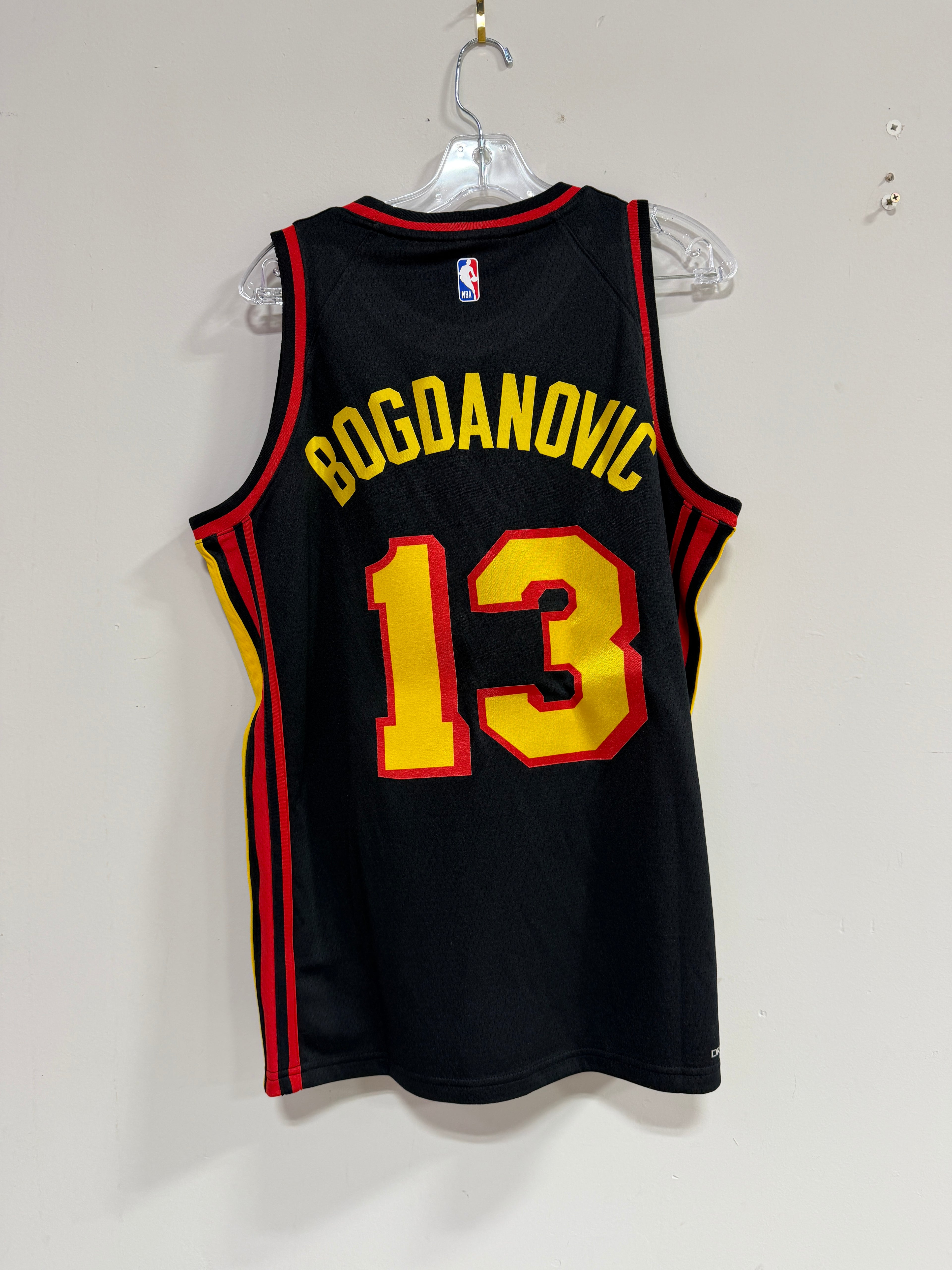 Atlanta Hawks Statement Edition Swingman Bogdan Bogdanović (#13) jersey sz XL
