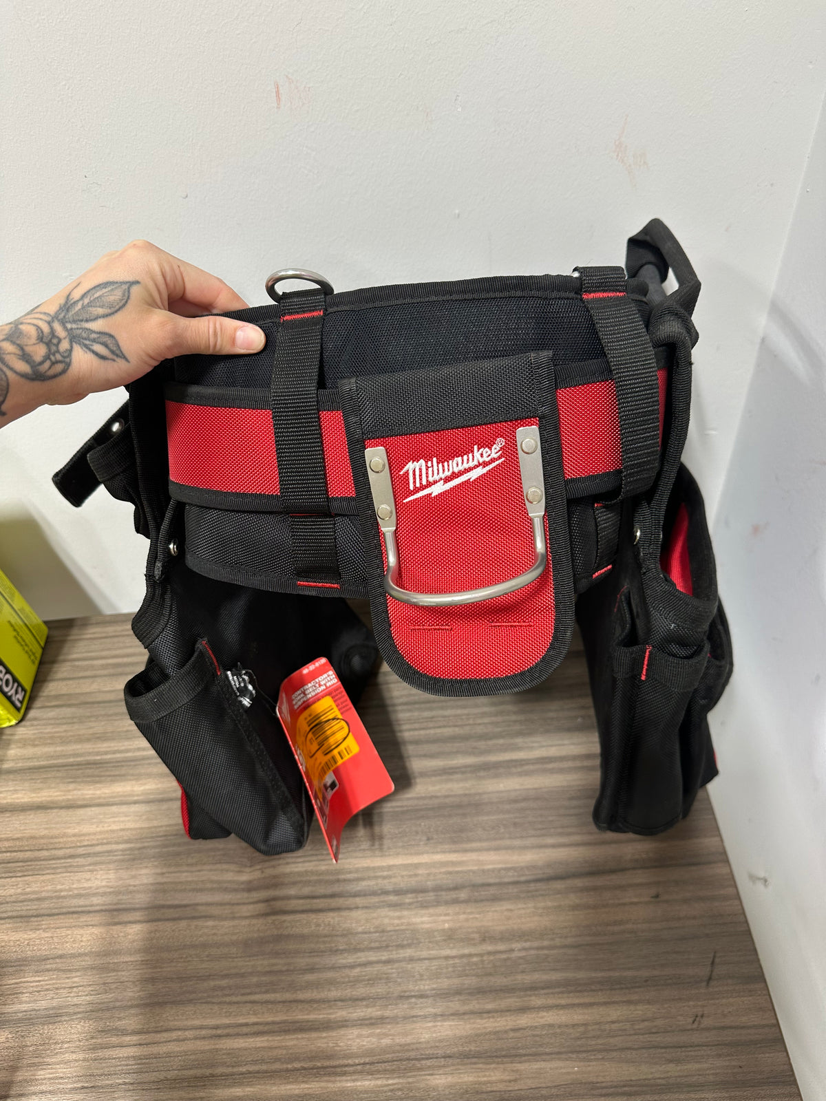 NEW Milwaukee Contractor Tool Belt (Model 48-22-8120) Missing Shoulder Strap
