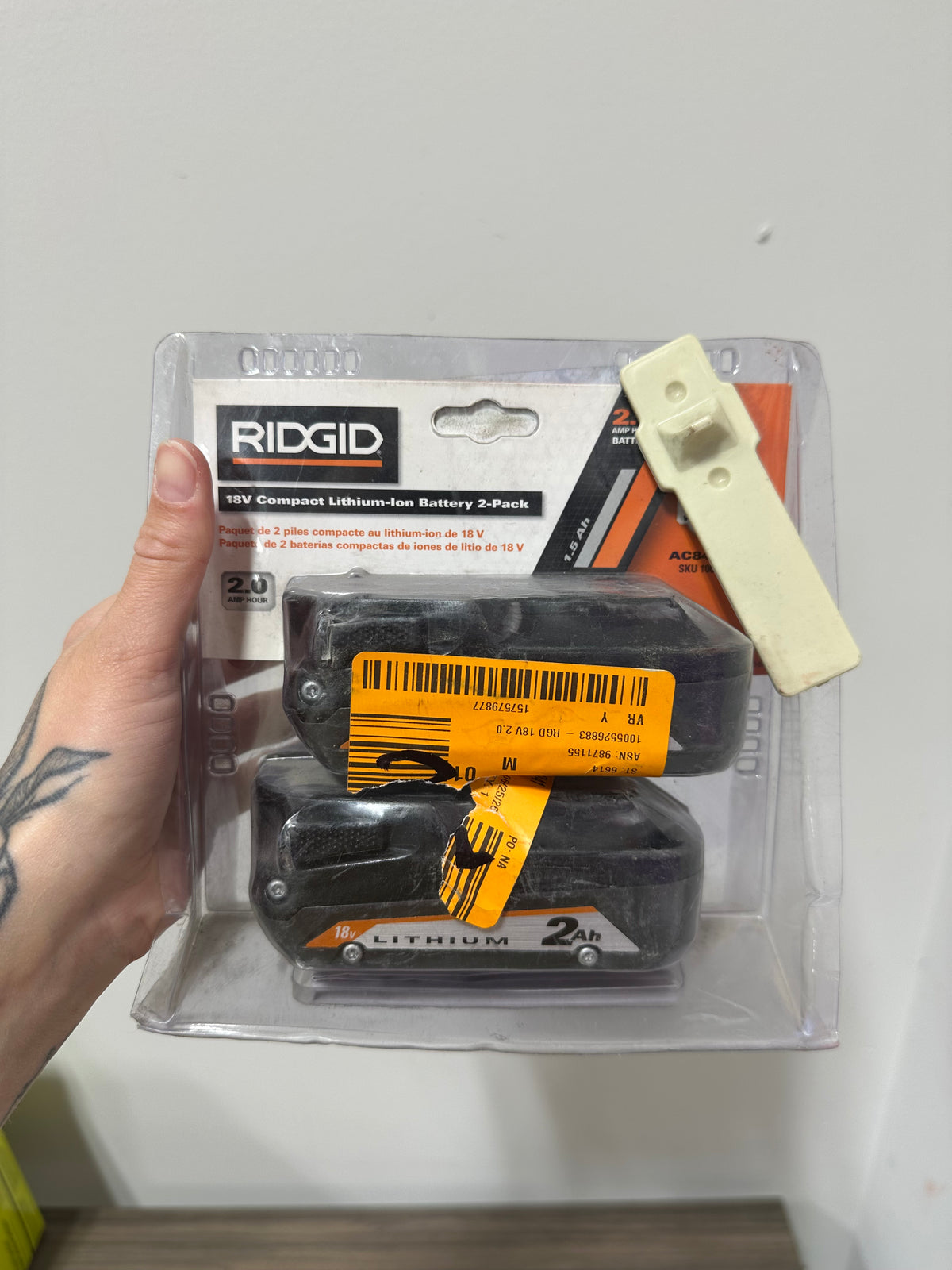RIDGID 18V Compact Lithium-Ion 2.0 Ah Battery 2-Pack (Model AC8400802P)