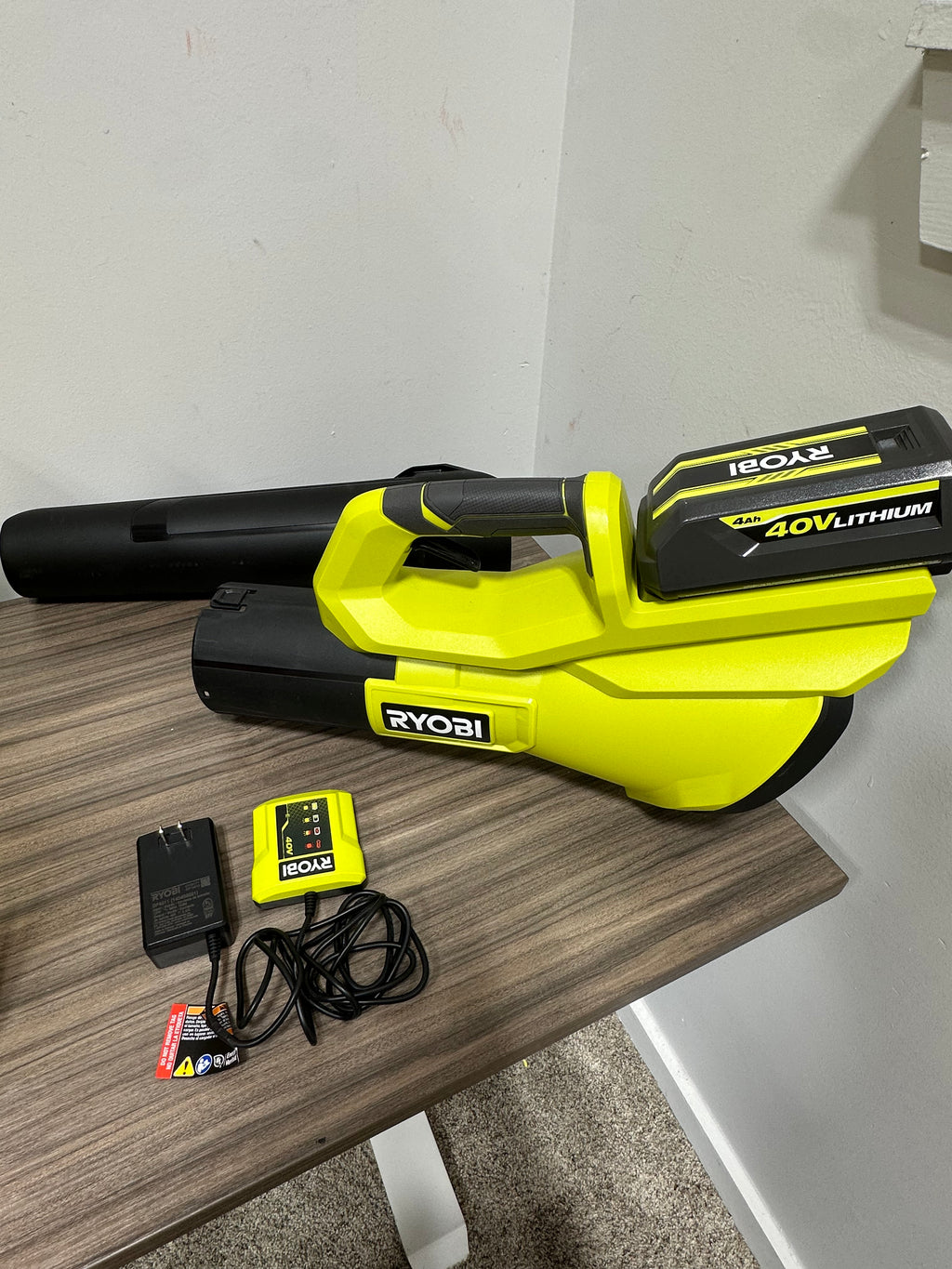 RYOBI 40V 120 MPH 550 CFM Cordless Jet Fan Leaf Blower Kit (Model RY40LB01K)