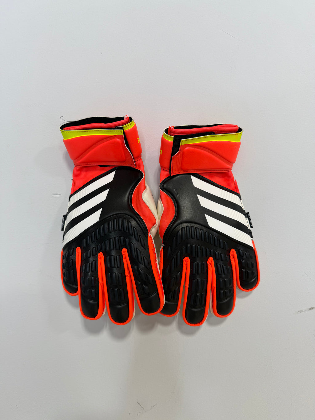 Adidas Predator Goalkeeper Gloves Match Fingersave Sz 10