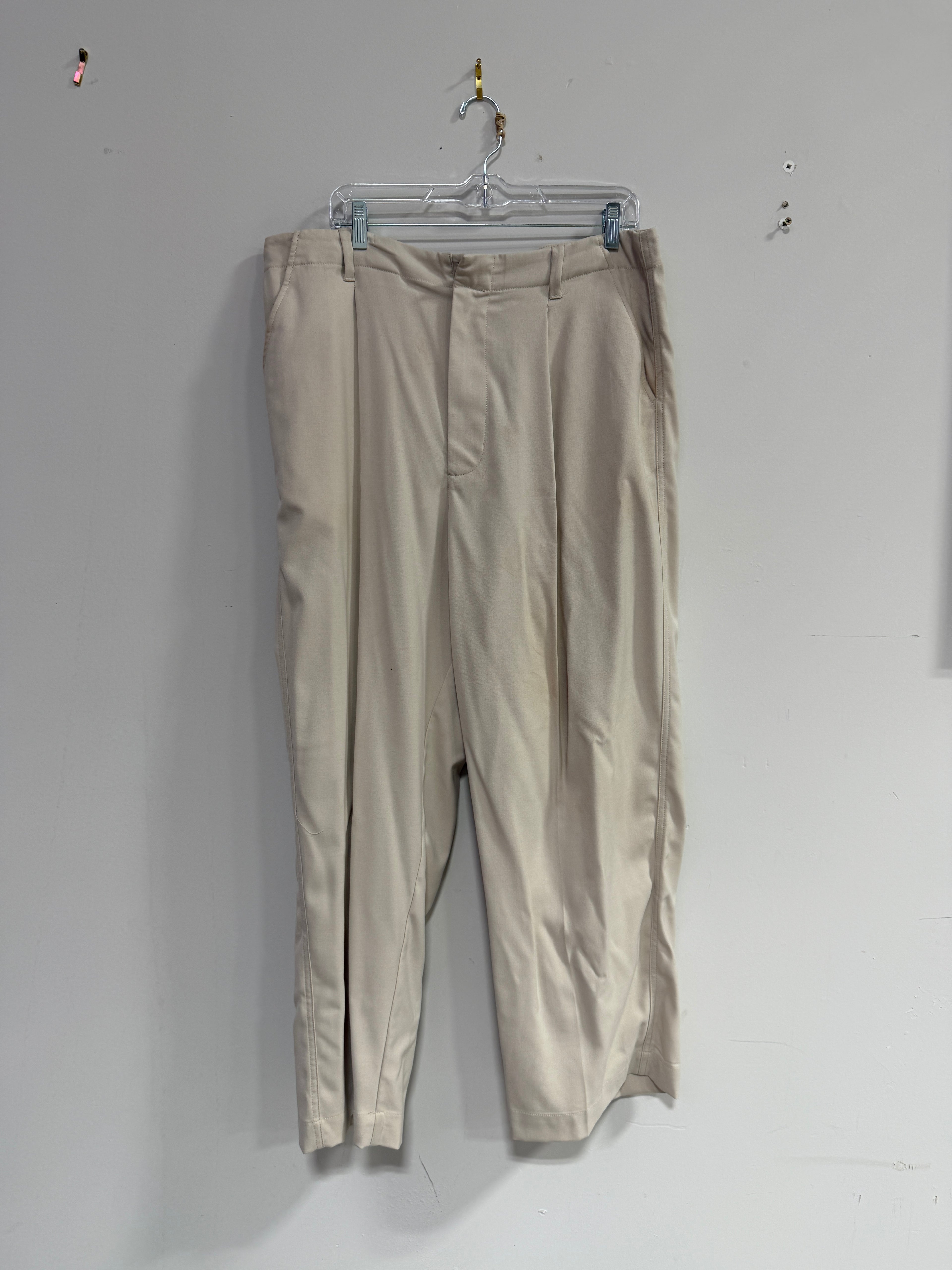 Standard Cloth cream colored trousers men's sz 36