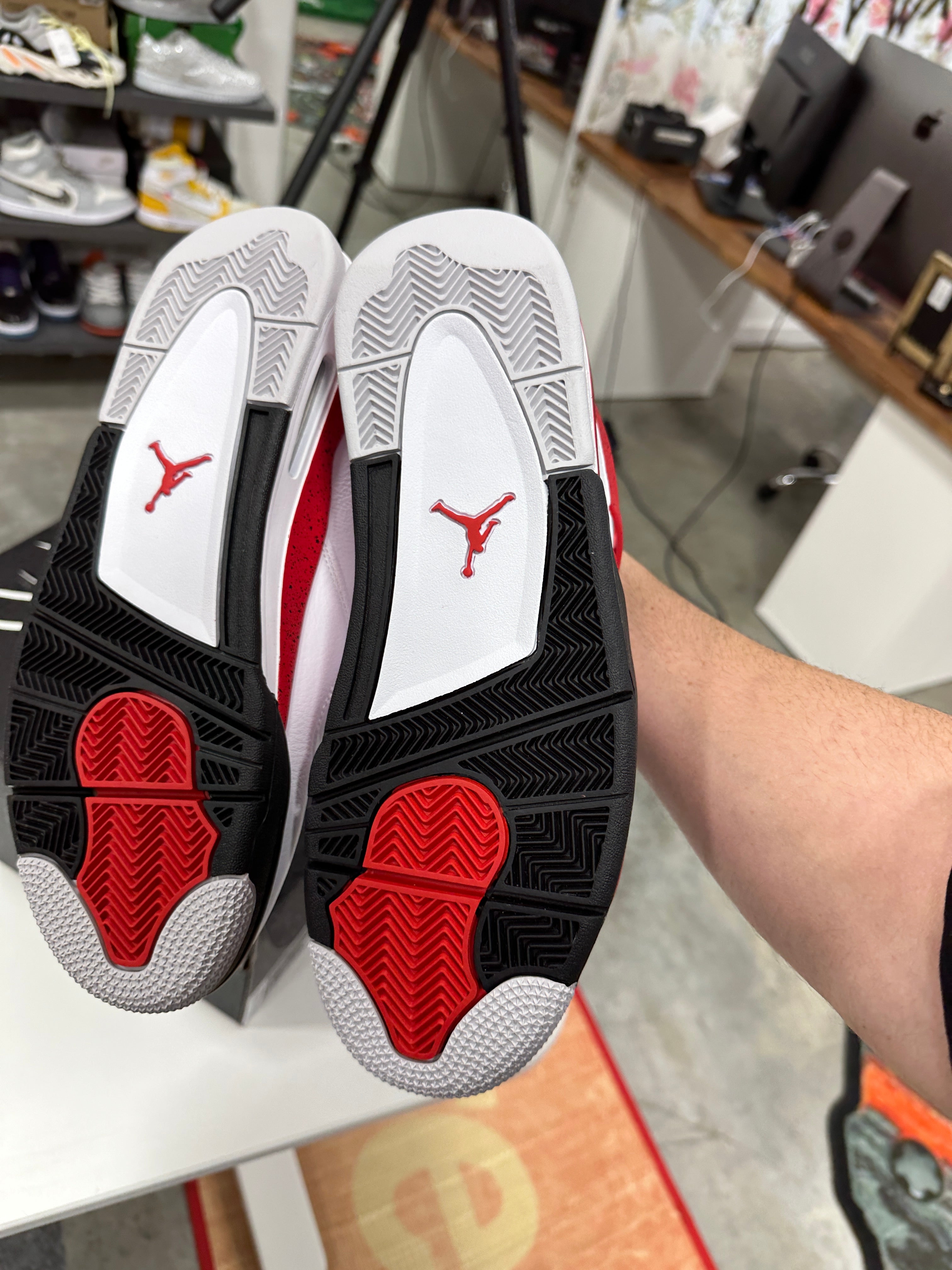 Jordan 4 Retro Red Cement Sz 11