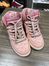 Load image into Gallery viewer, Nike Dunk High Pink Polka Dot Sz 5y No Box
