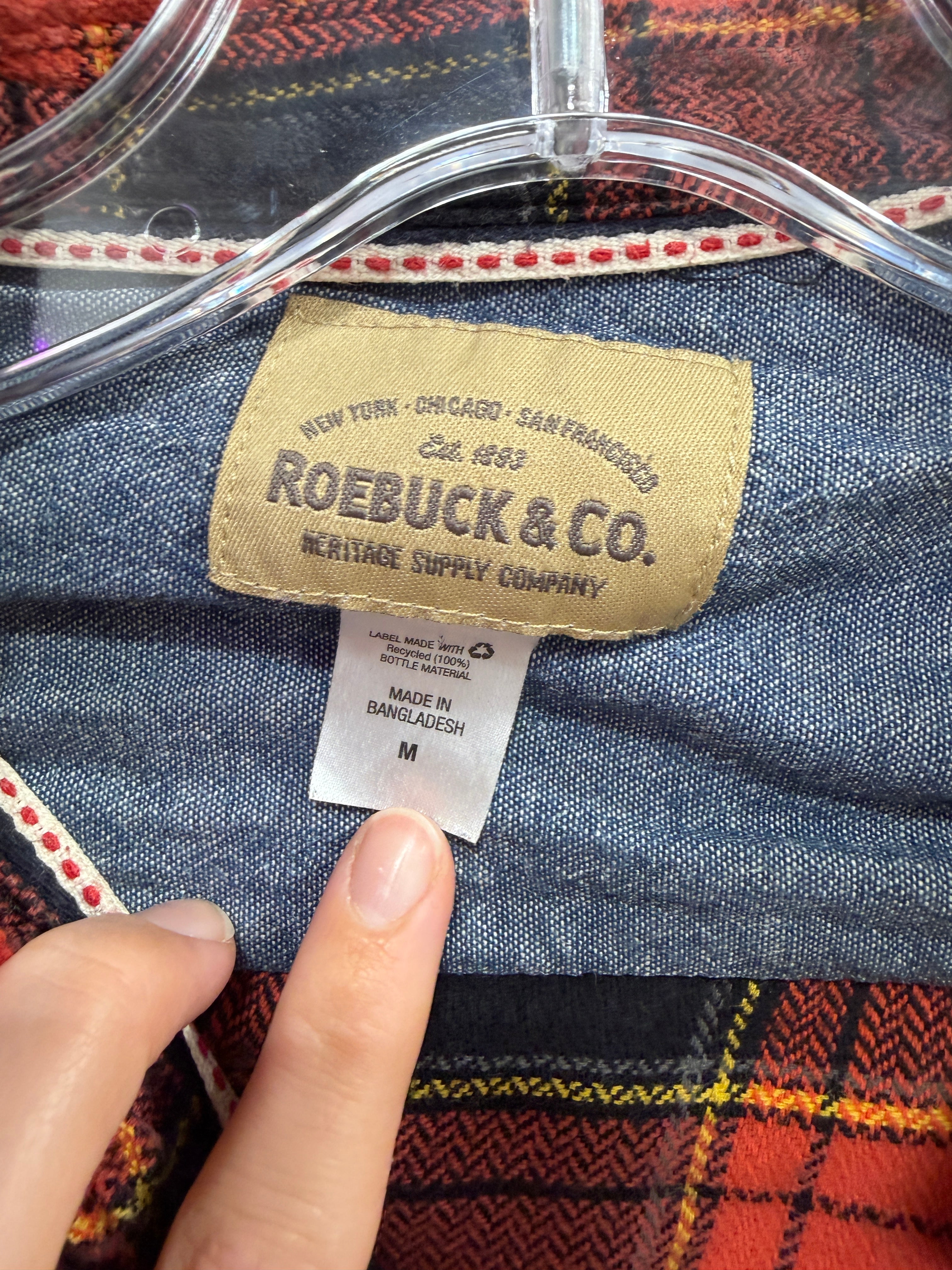 Arizona Jean Co. orange and black plaid flannel shirt sz M