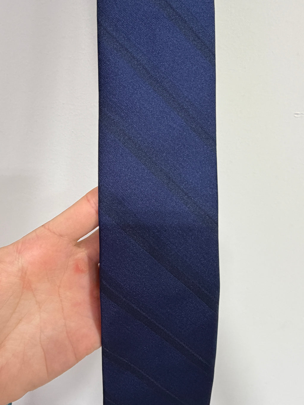Calvin Klein navy blue classic necktie & pocket square