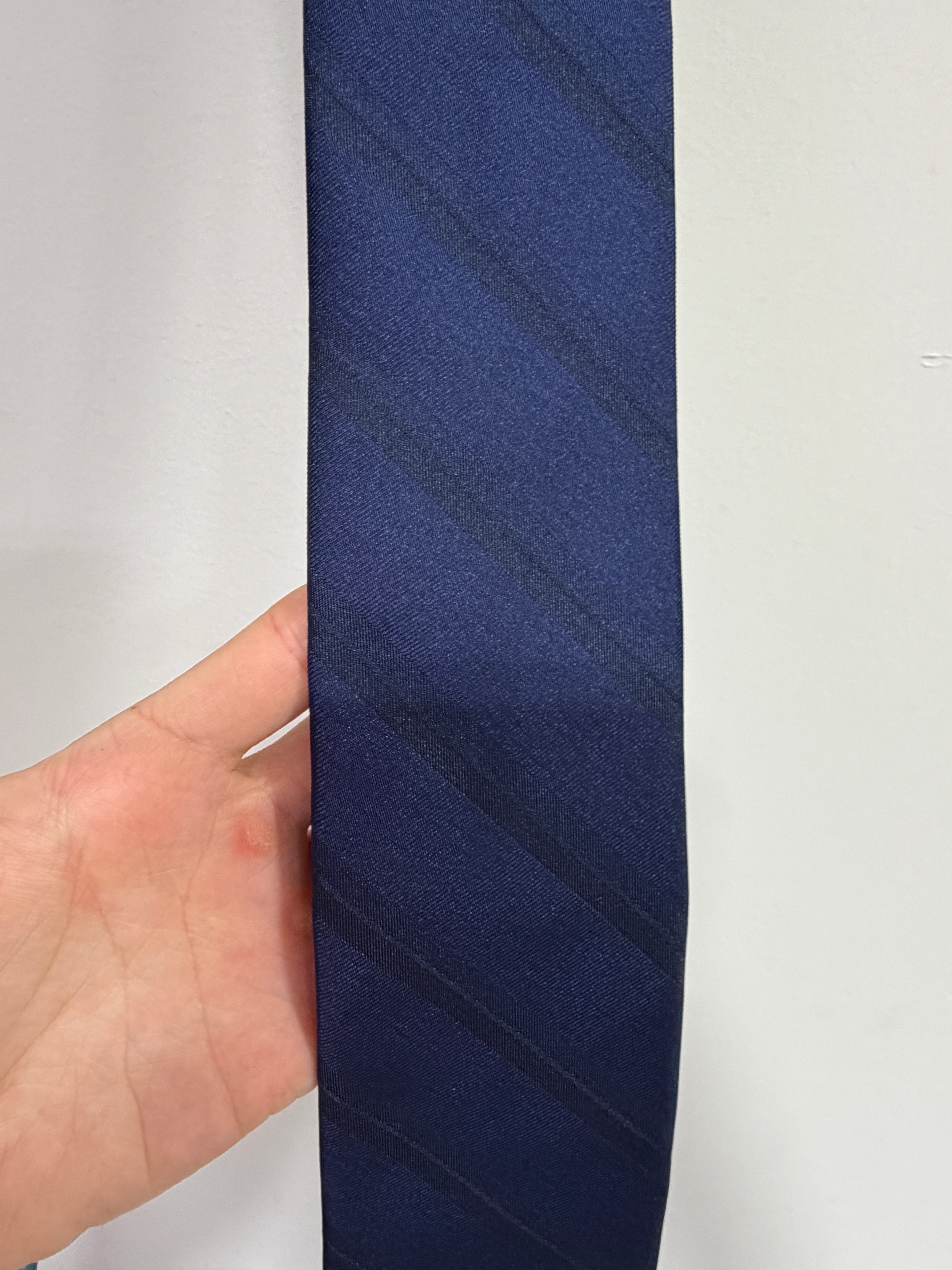 Calvin Klein navy blue classic necktie & pocket square