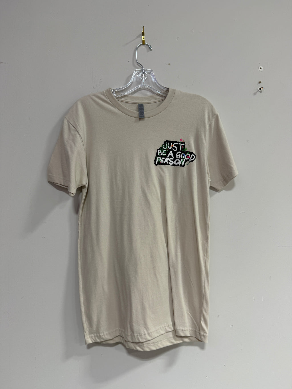 "Just be a good person" short-sleeved t-shirt sz S