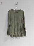 Athletic works long-sleeve crewneck t-shirt sz L