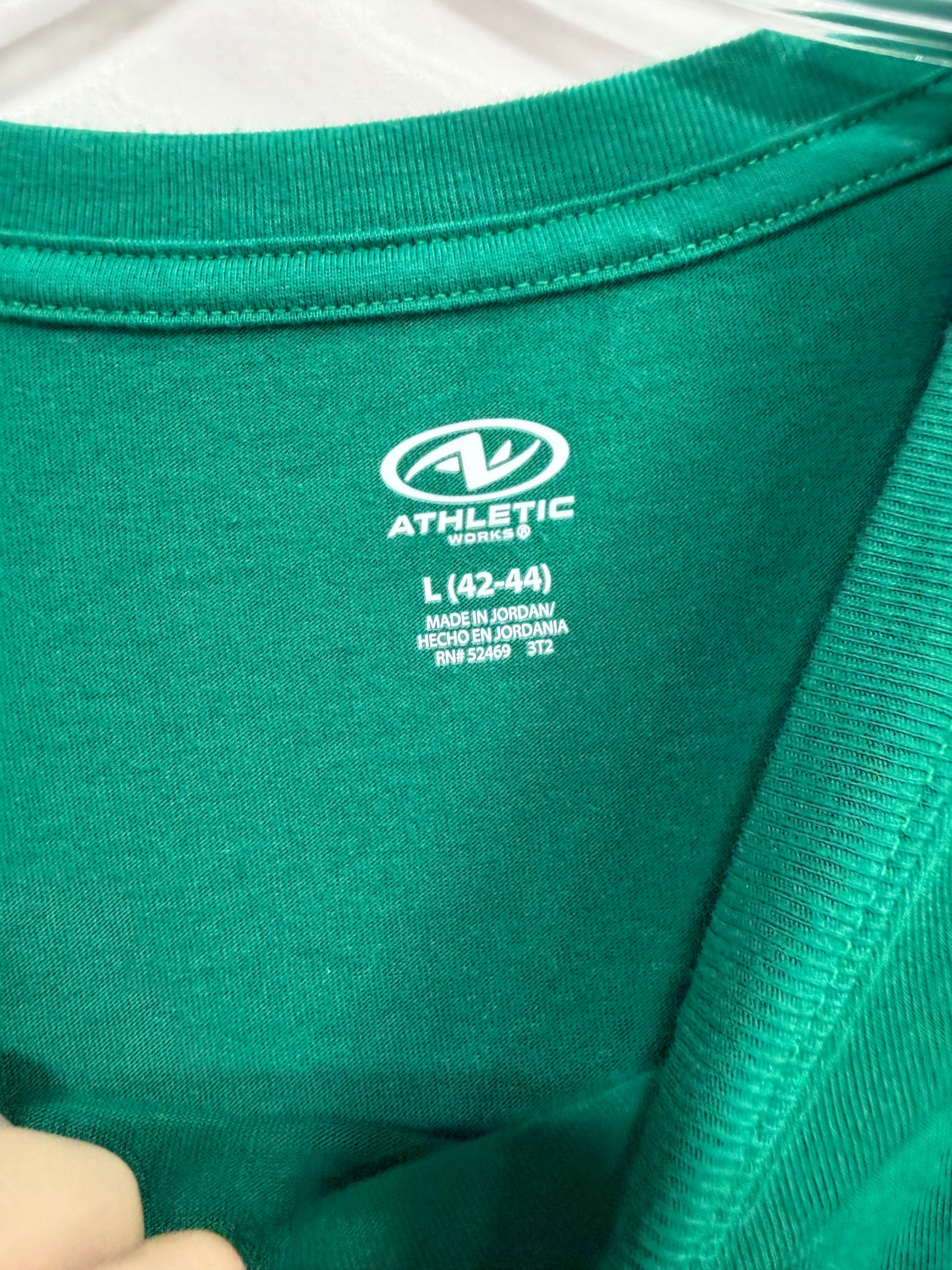 Athletic Works green short sleeve crewneck t-shirt sz XL
