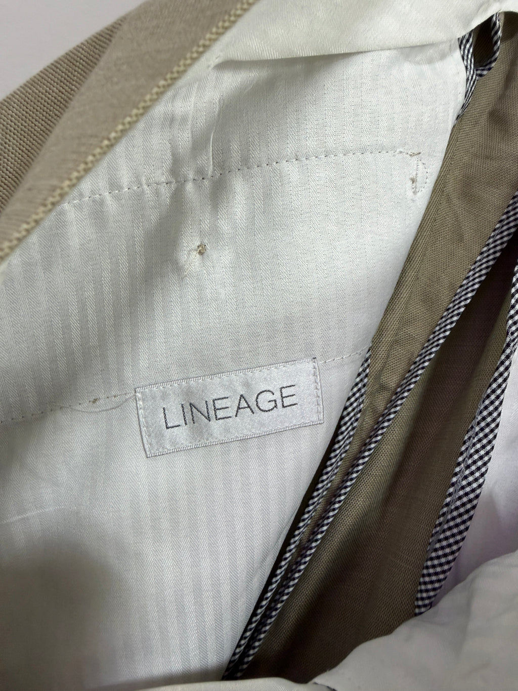 Lineage tan two piece suit sz W40 trousers
