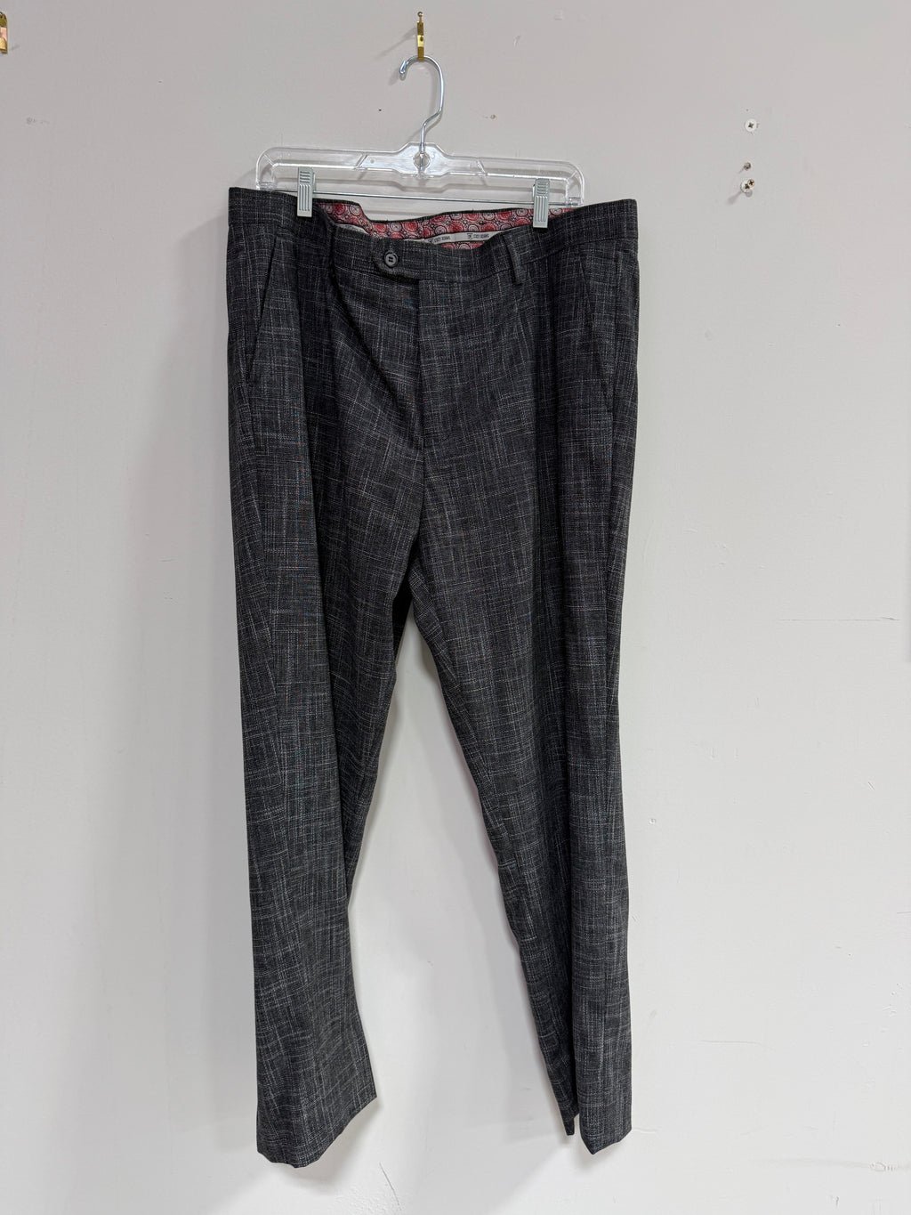 double-breasted suit with a textured plaid pattern sz 46R