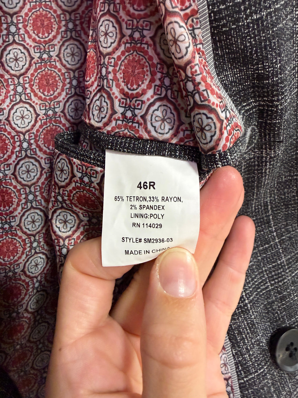 double-breasted suit with a textured plaid pattern sz 46R
