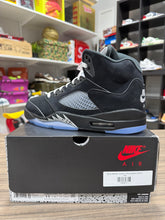 Load image into Gallery viewer, Jordan 5 Reimagined Black Metallic Reimagined Sz 11
