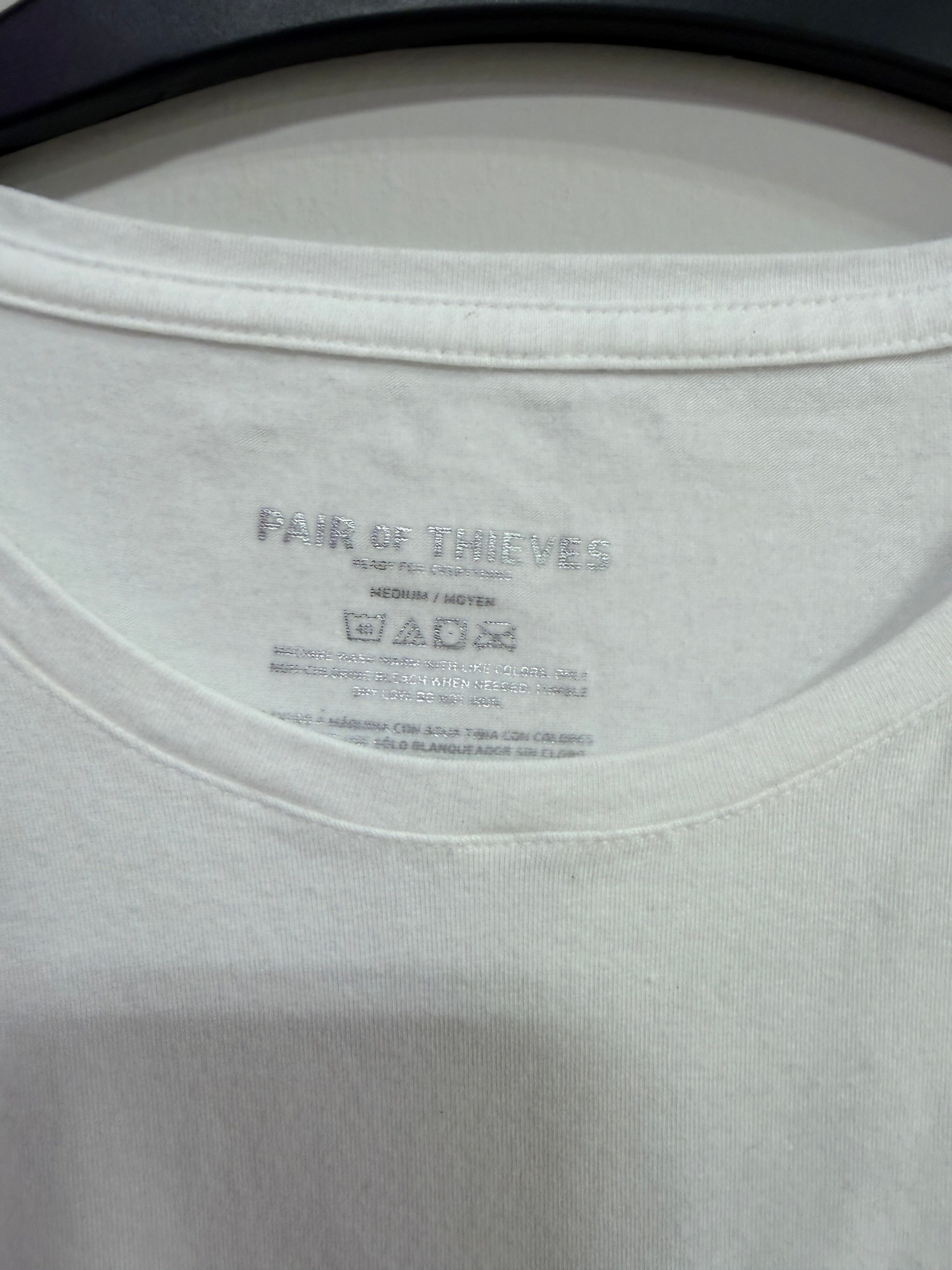 Pair of Thieves white crewneck short-sleeve t-shirt sz M