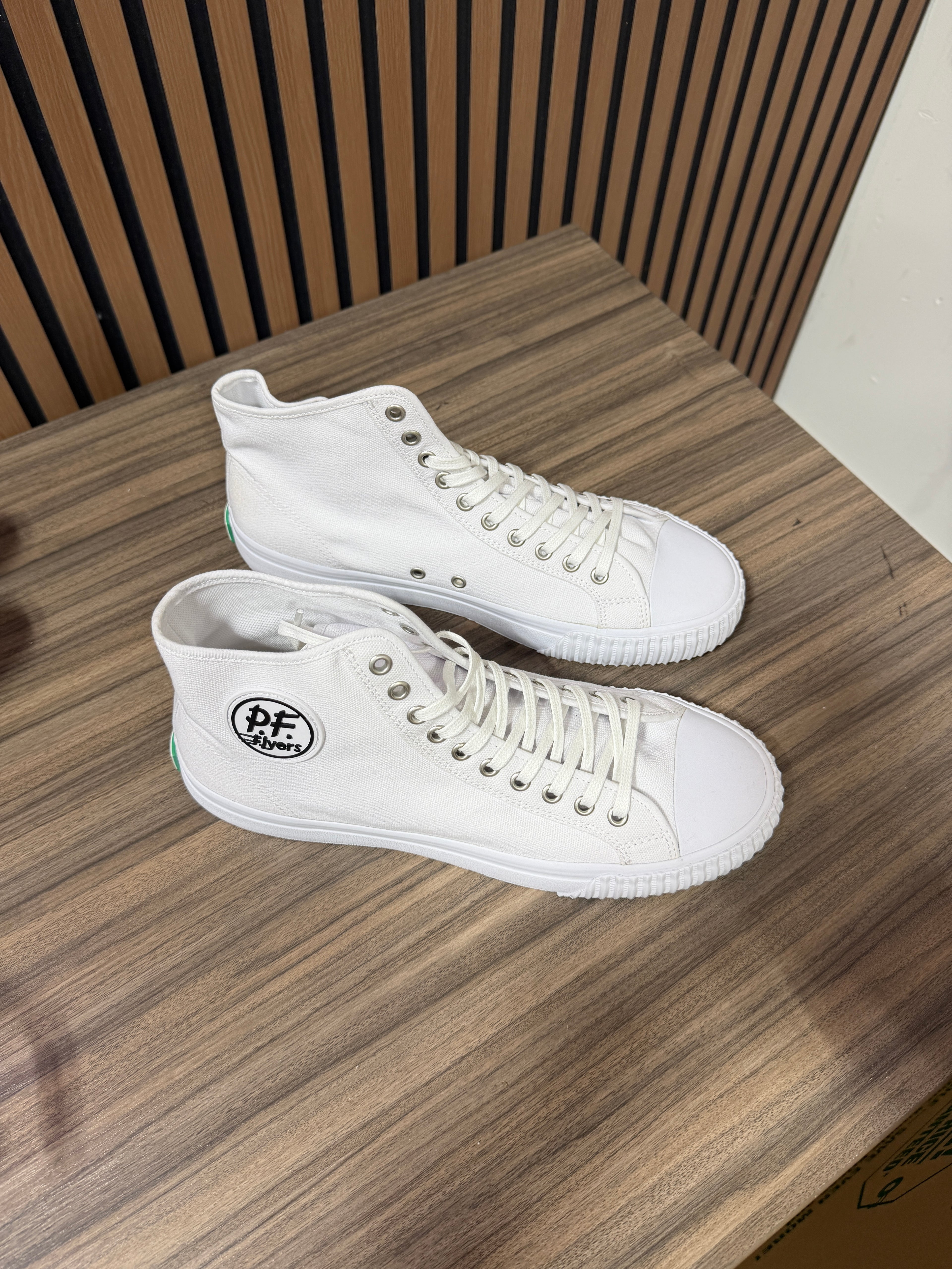P.F. Flyers Center Hi high-top sneakers in white canvas men's sz 11