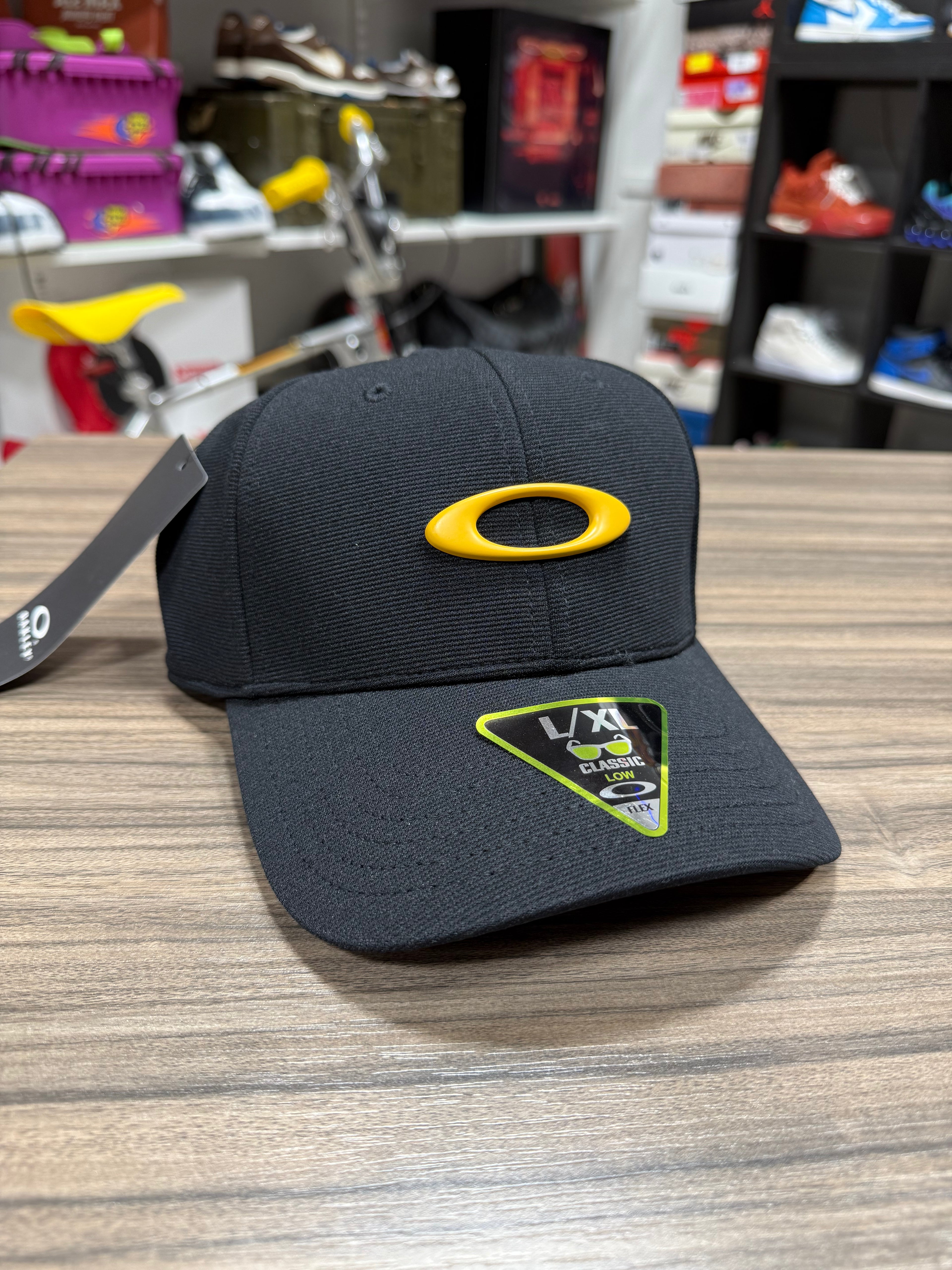 Oakley Hat Black/Yellow Sz L/XL