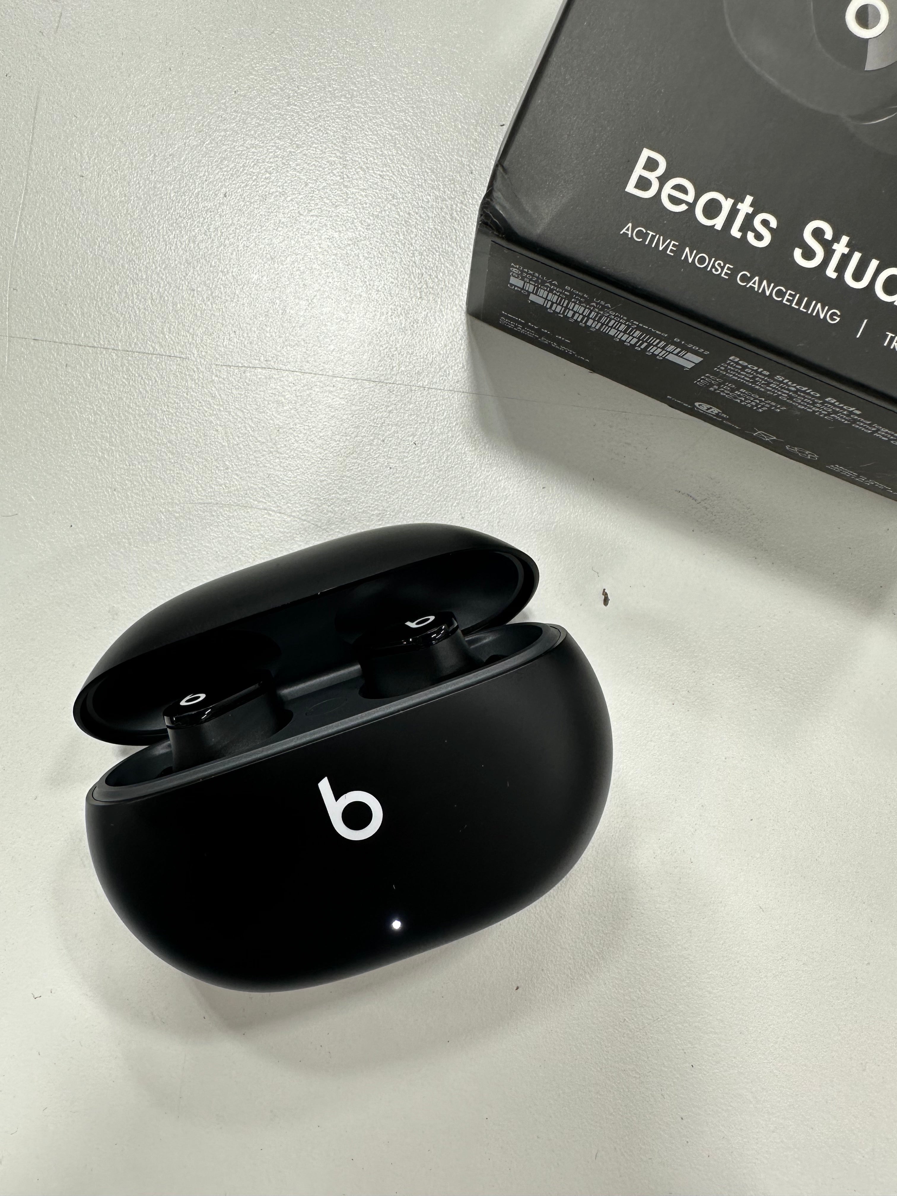 Beats Studio Buds