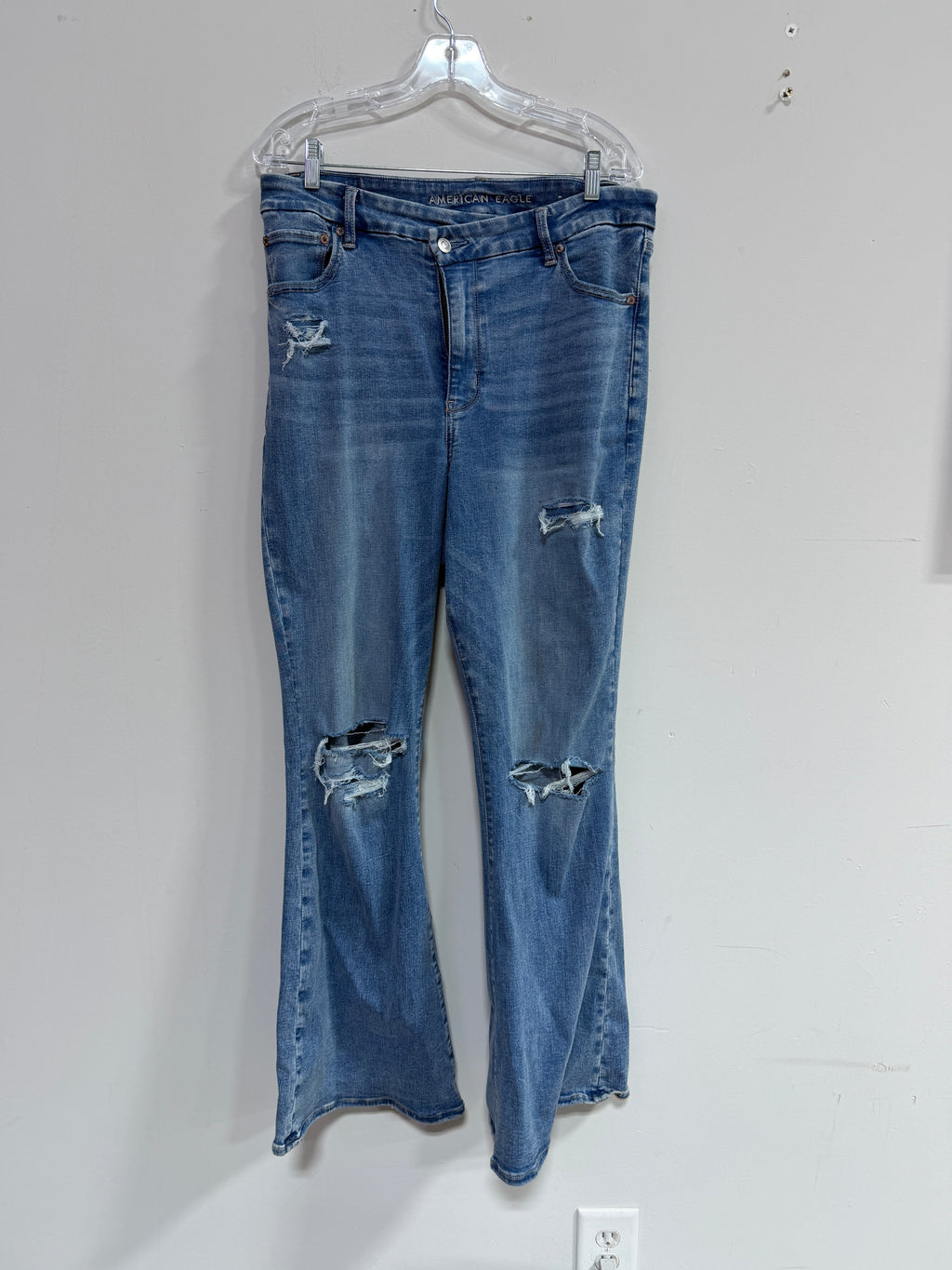 American Eagle Ripped flare jeans women's sz 14