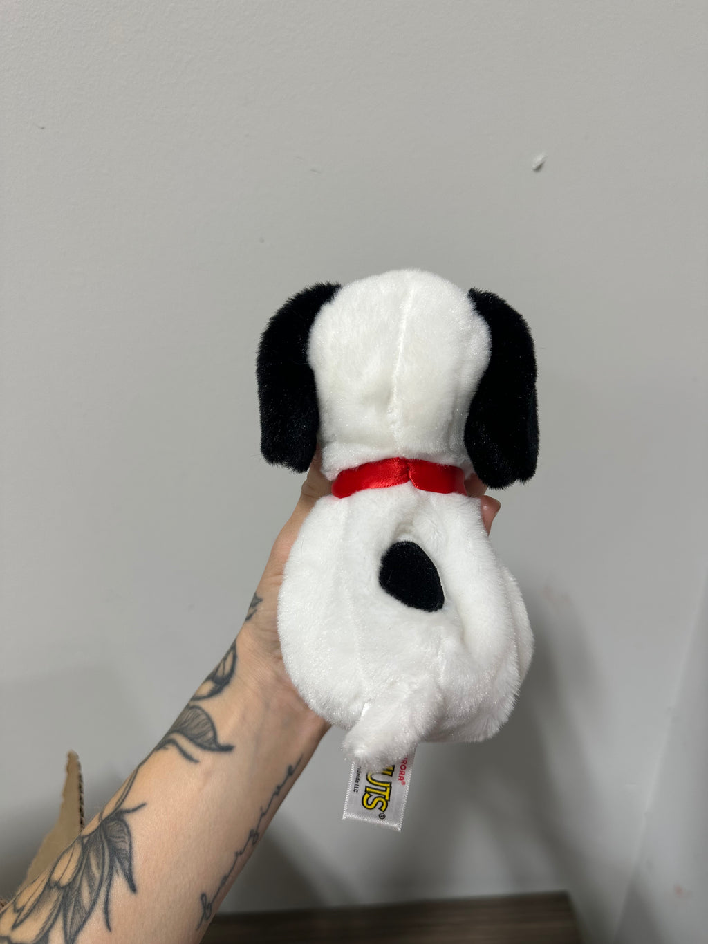 Aurora Peanuts Palm Pals 5" Snoopy Miniature Plush Stuffed Animal Dog