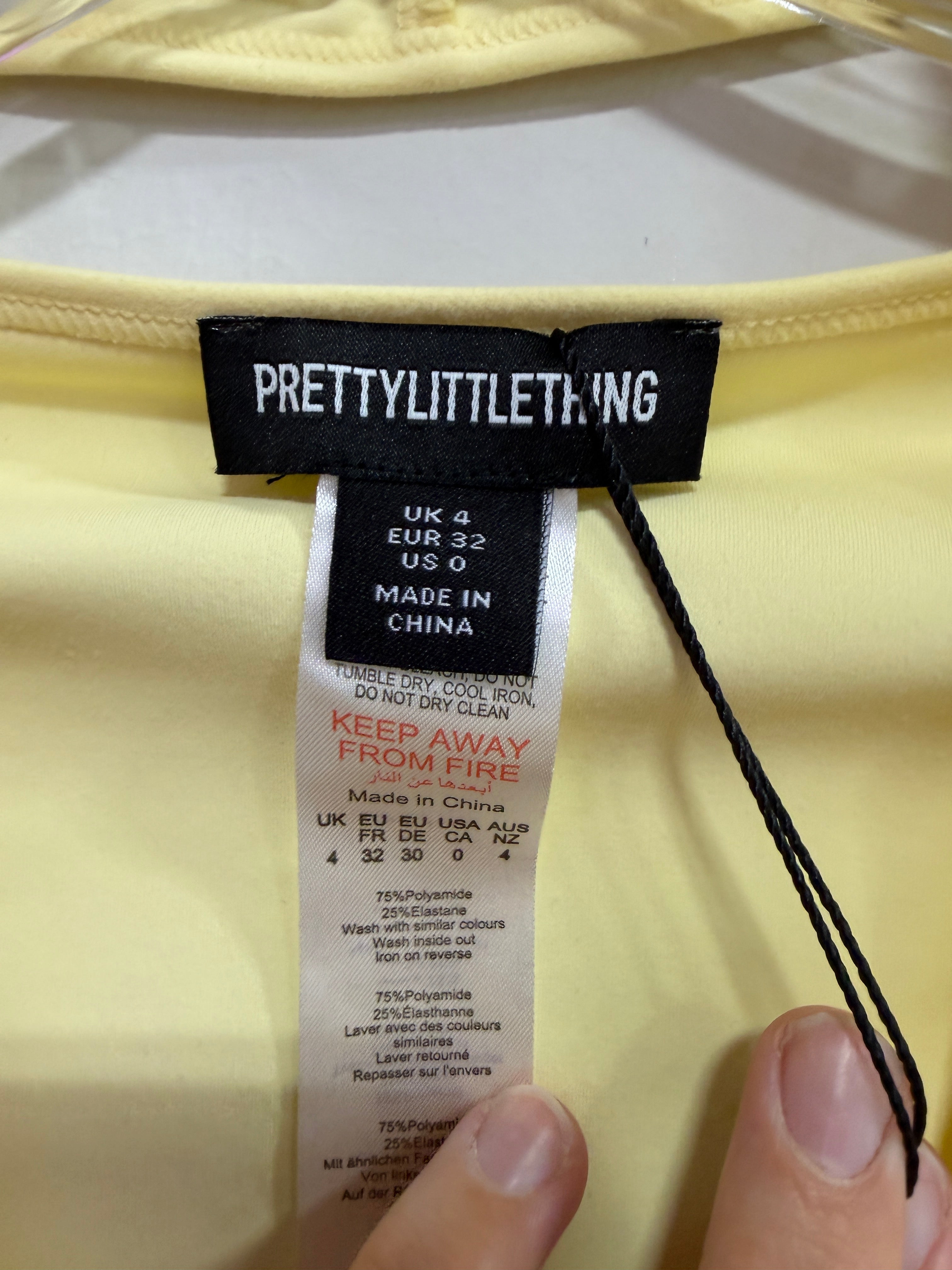 PrettyLittleThing two-piece activewear set women's sz 0