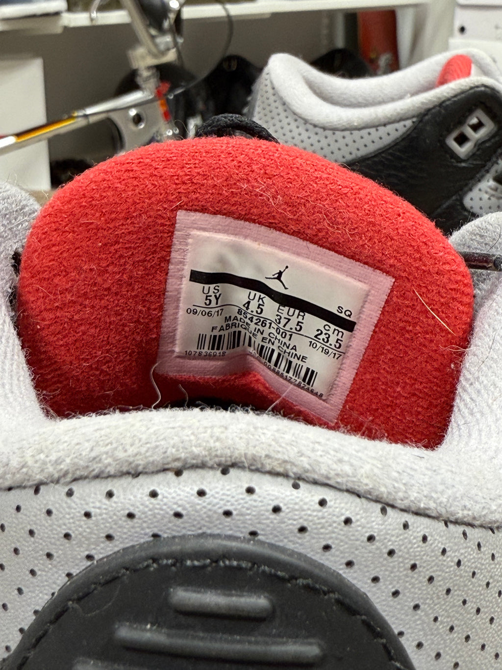 Jordan 3 Black Cement Sz 5y No Box