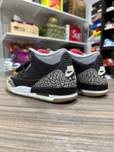 Load image into Gallery viewer, Jordan 3 Black Cement Sz 5y No Box
