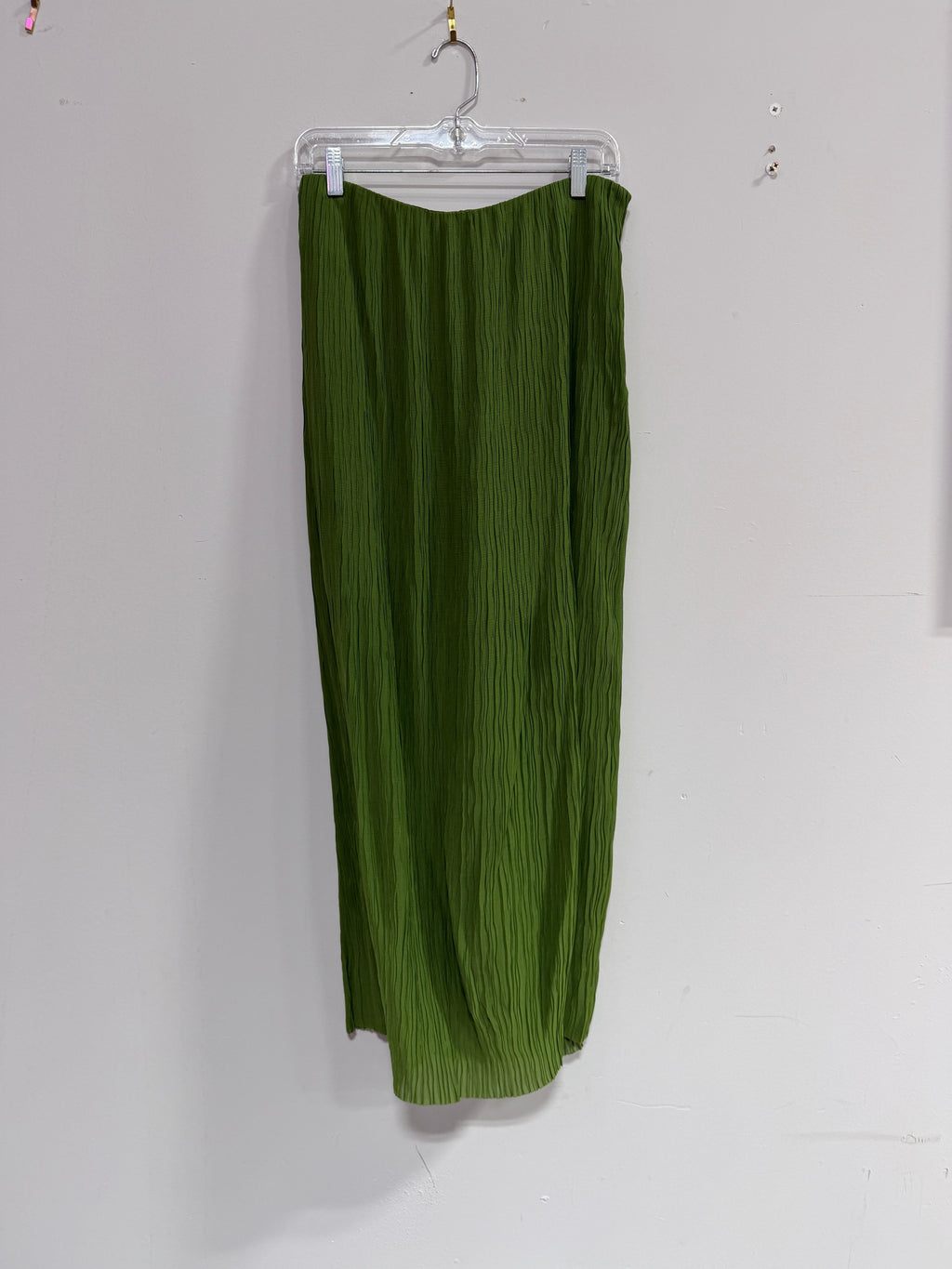 Banana Republic Crinkle Knit Maxi Skirt women's sz M
