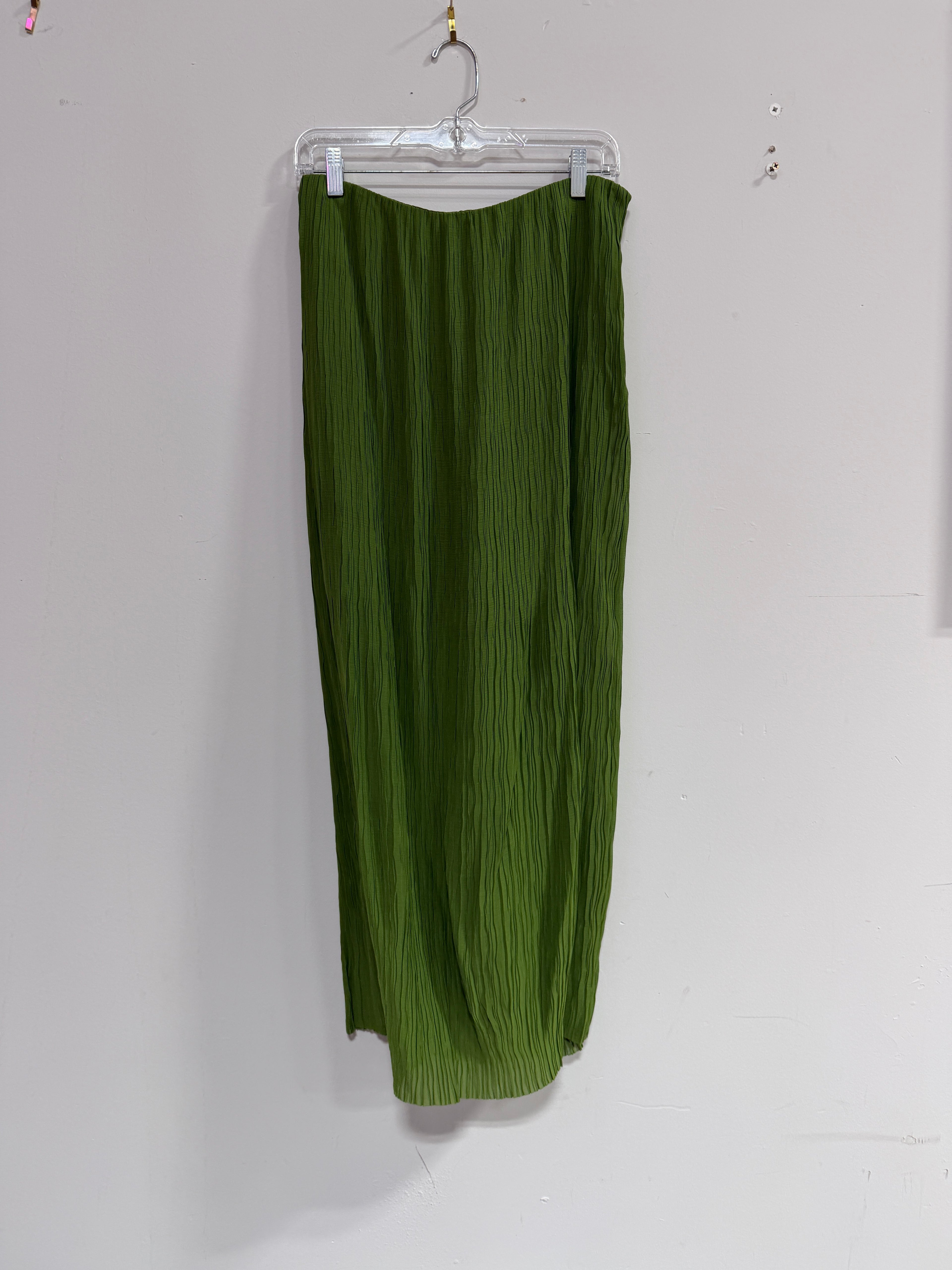 Banana Republic Crinkle Knit Maxi Skirt women's sz M