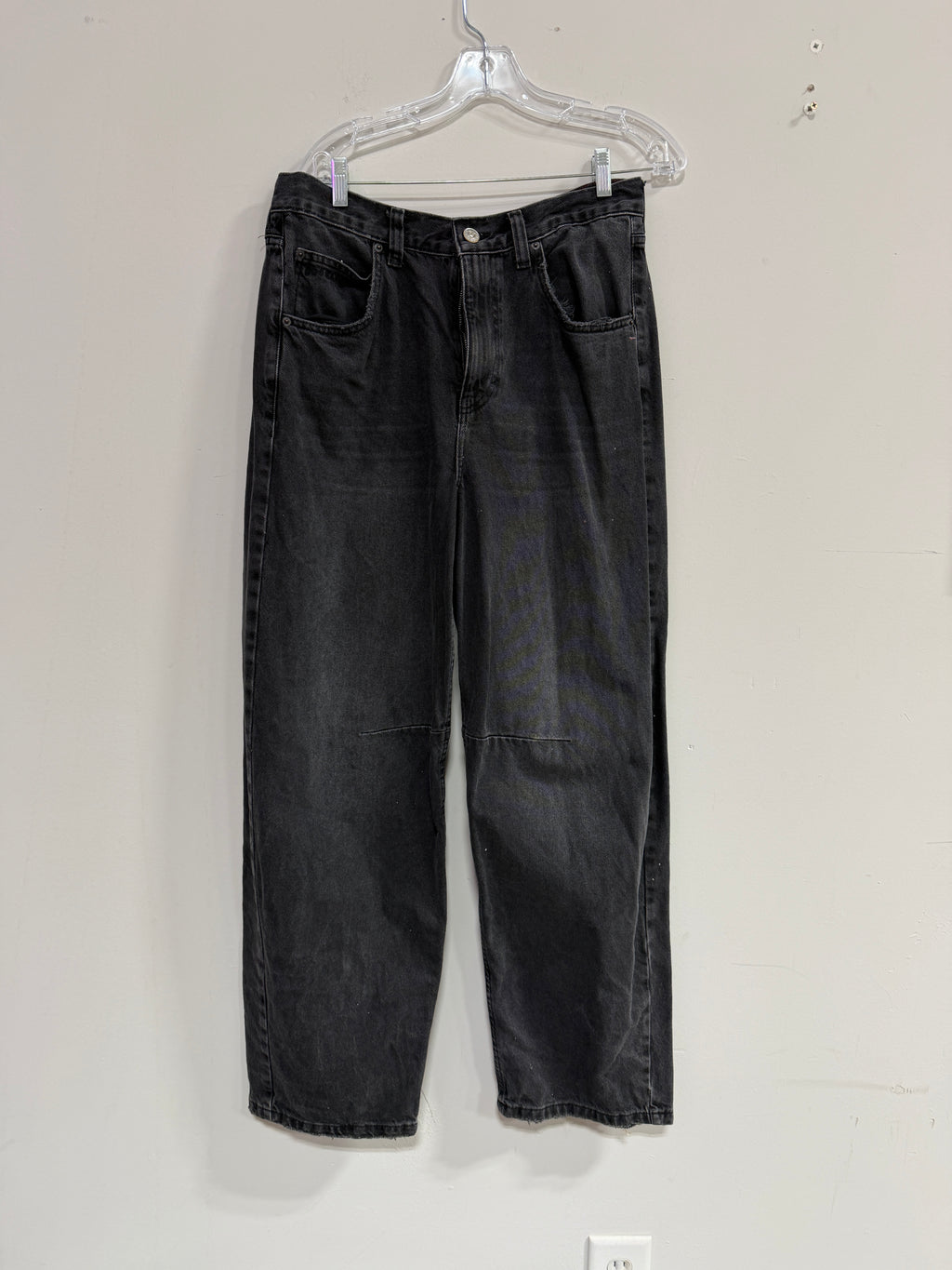 BDG Urban Outfitters black barrel-leg jeans women's sz 31