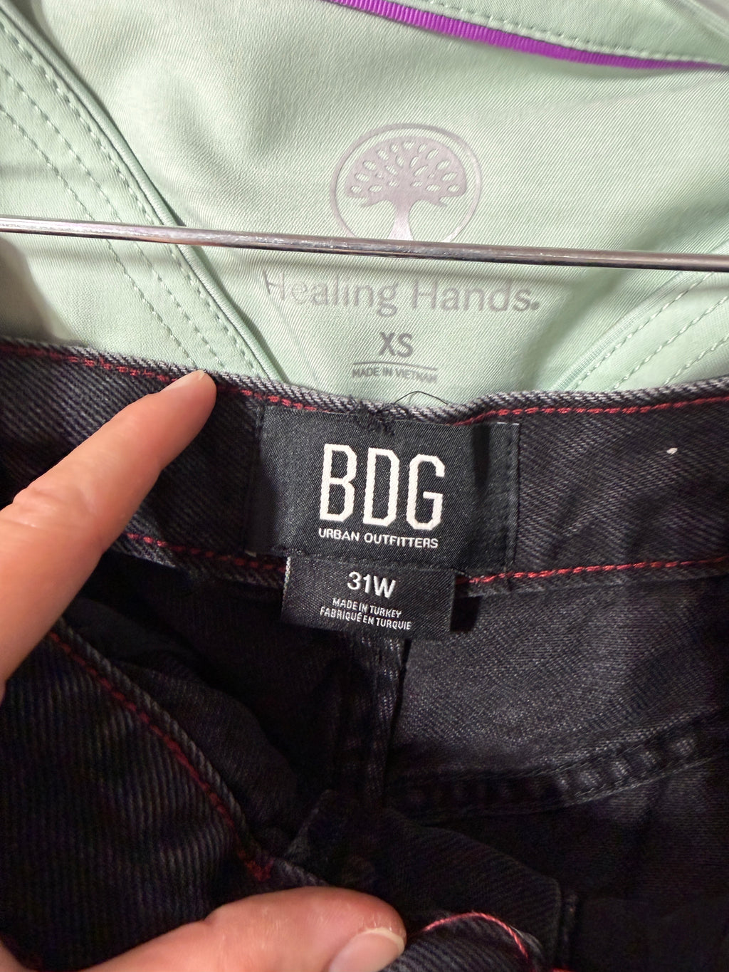 BDG Urban Outfitters black barrel-leg jeans women's sz 31