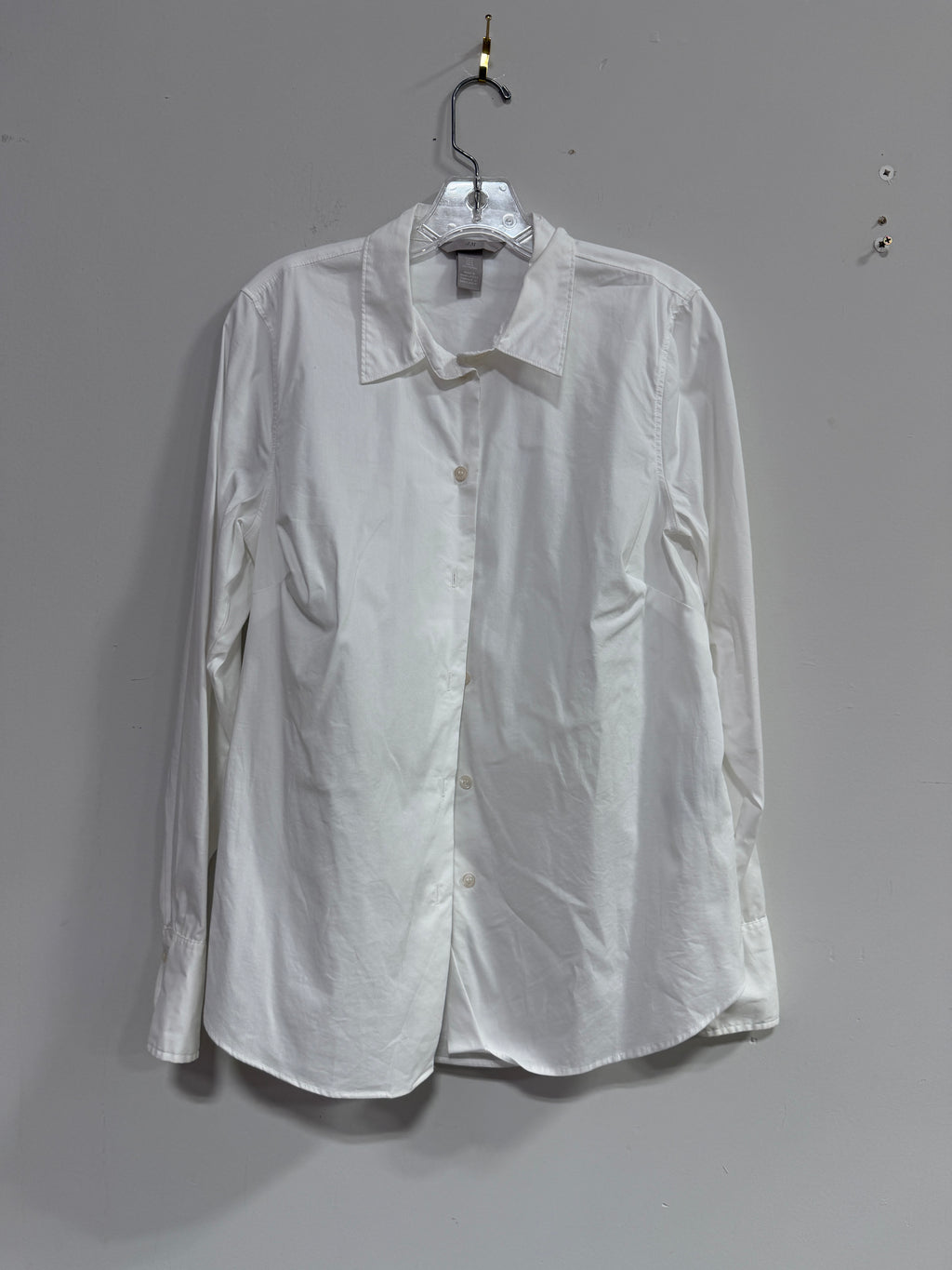 H&M white long-sleeve button-down shirt sz M