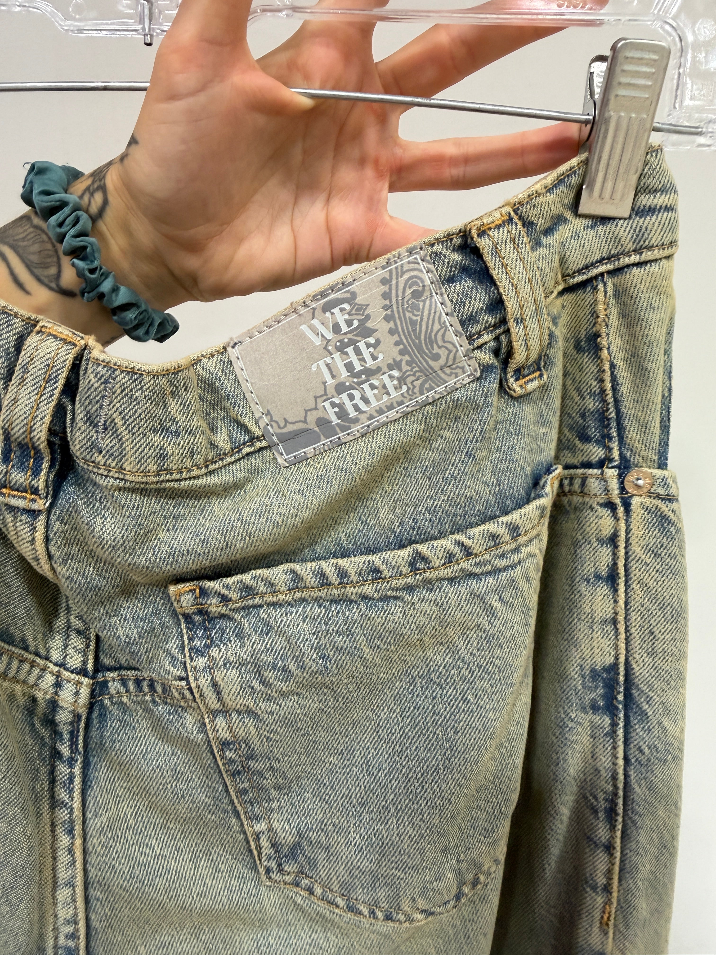 Free People "We The Free" wide leg jeans women's sz 28
