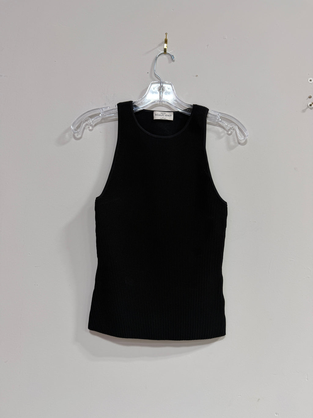 Aritzia Babaton black Sculpt Knit tank top sz S